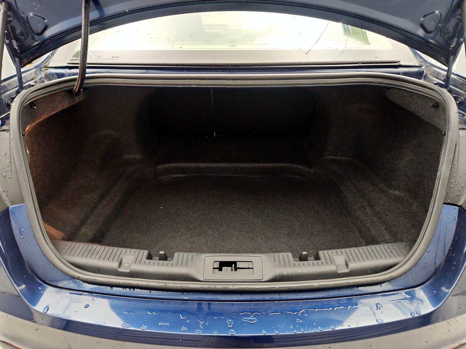 Thumbnail: 2017 Ford Taurus - 20