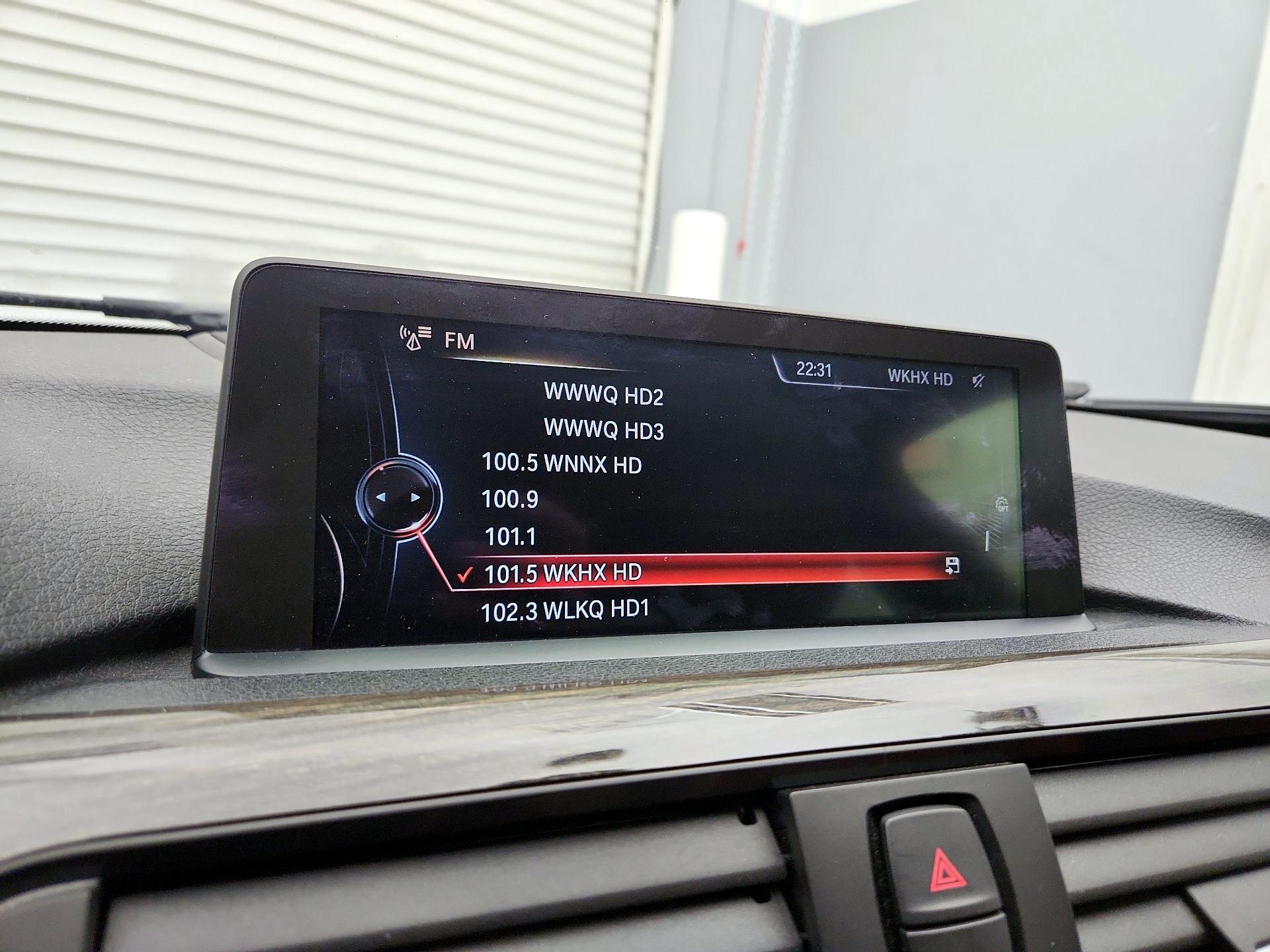 Thumbnail: 2015 BMW 3 Series - 16