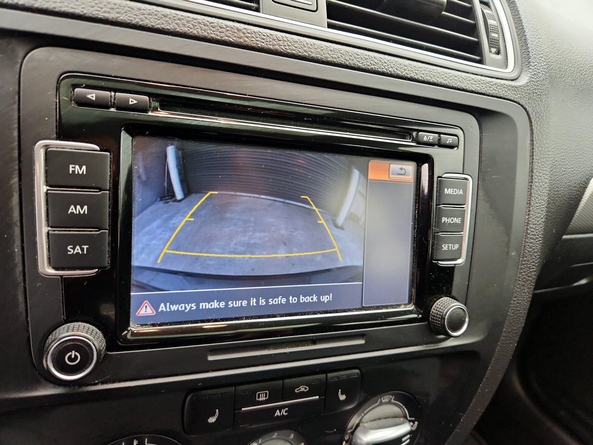 Thumbnail: 2015 Volkswagen Jetta - 14