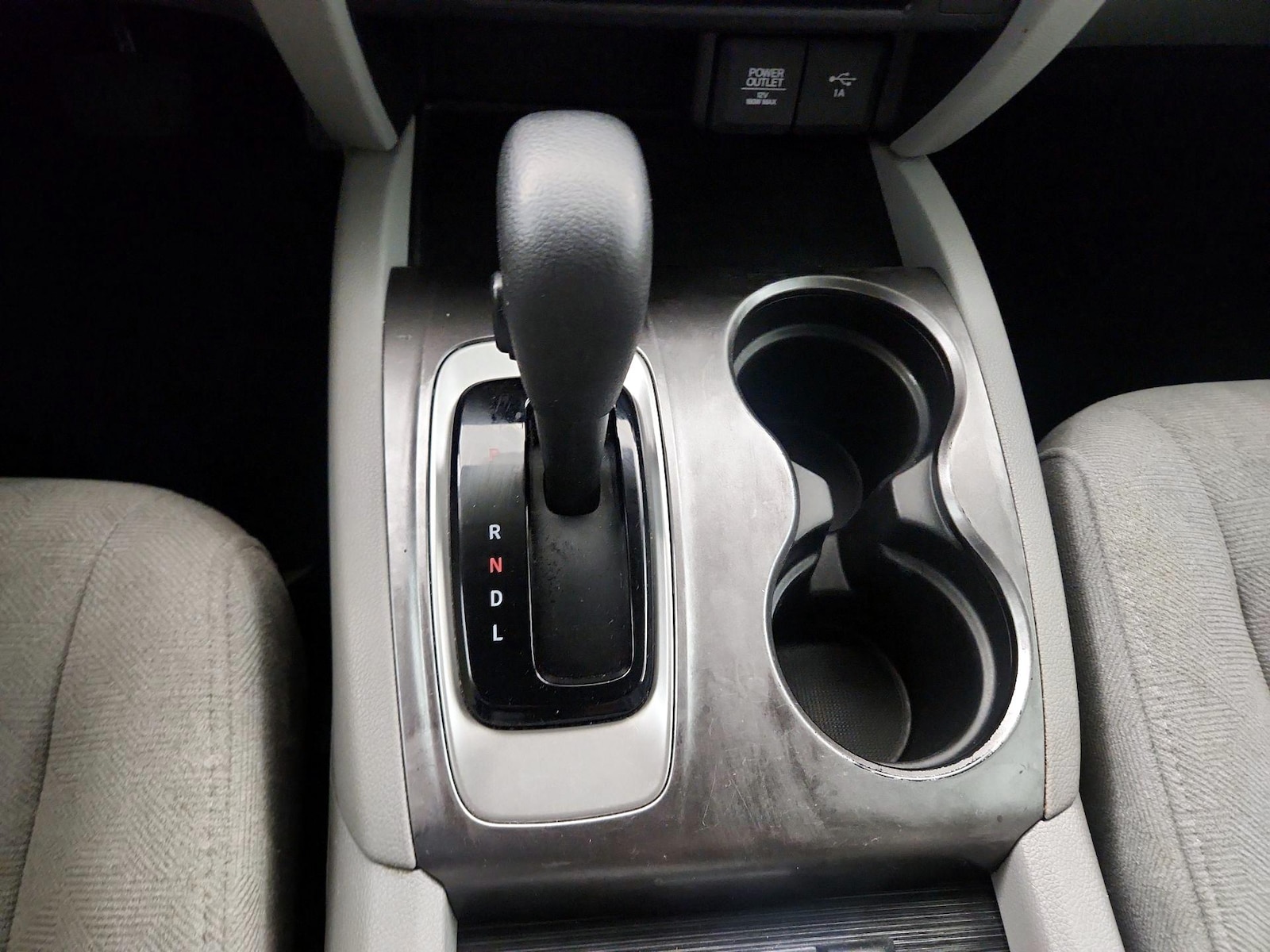 2019 Honda Pilot LX - Photo 18