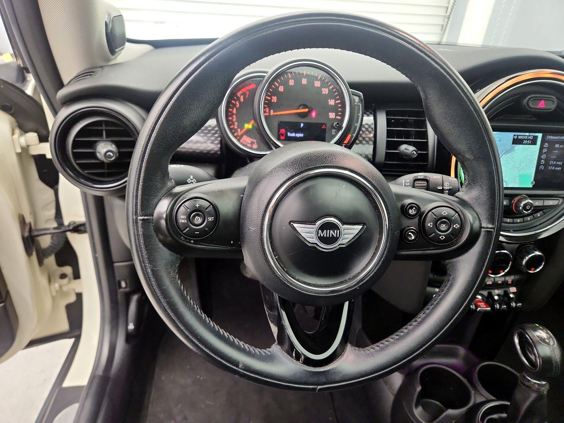 Thumbnail: 2018 MINI Cooper Hardtop - 10