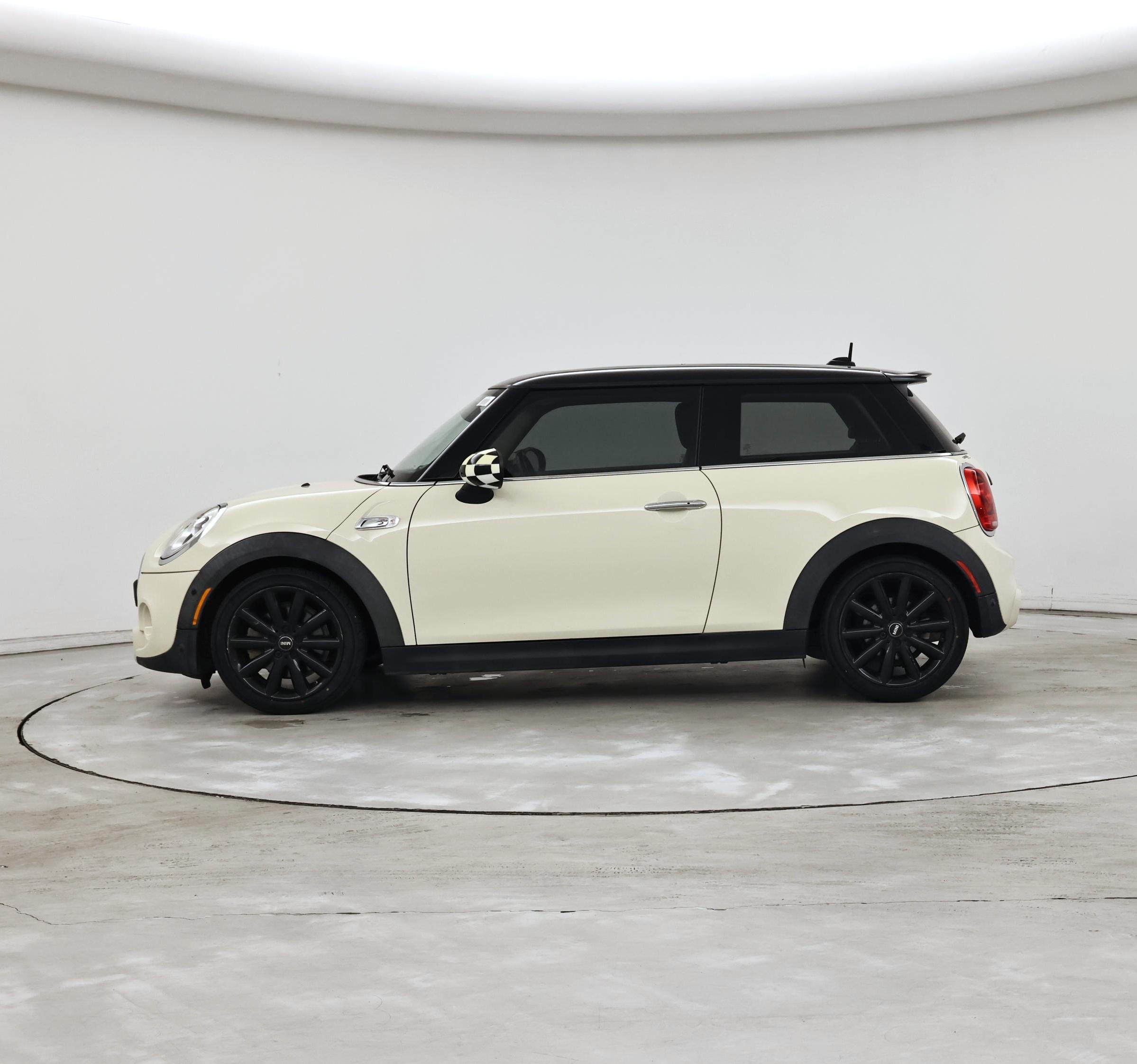 Thumbnail: 2018 MINI Cooper Hardtop - 3