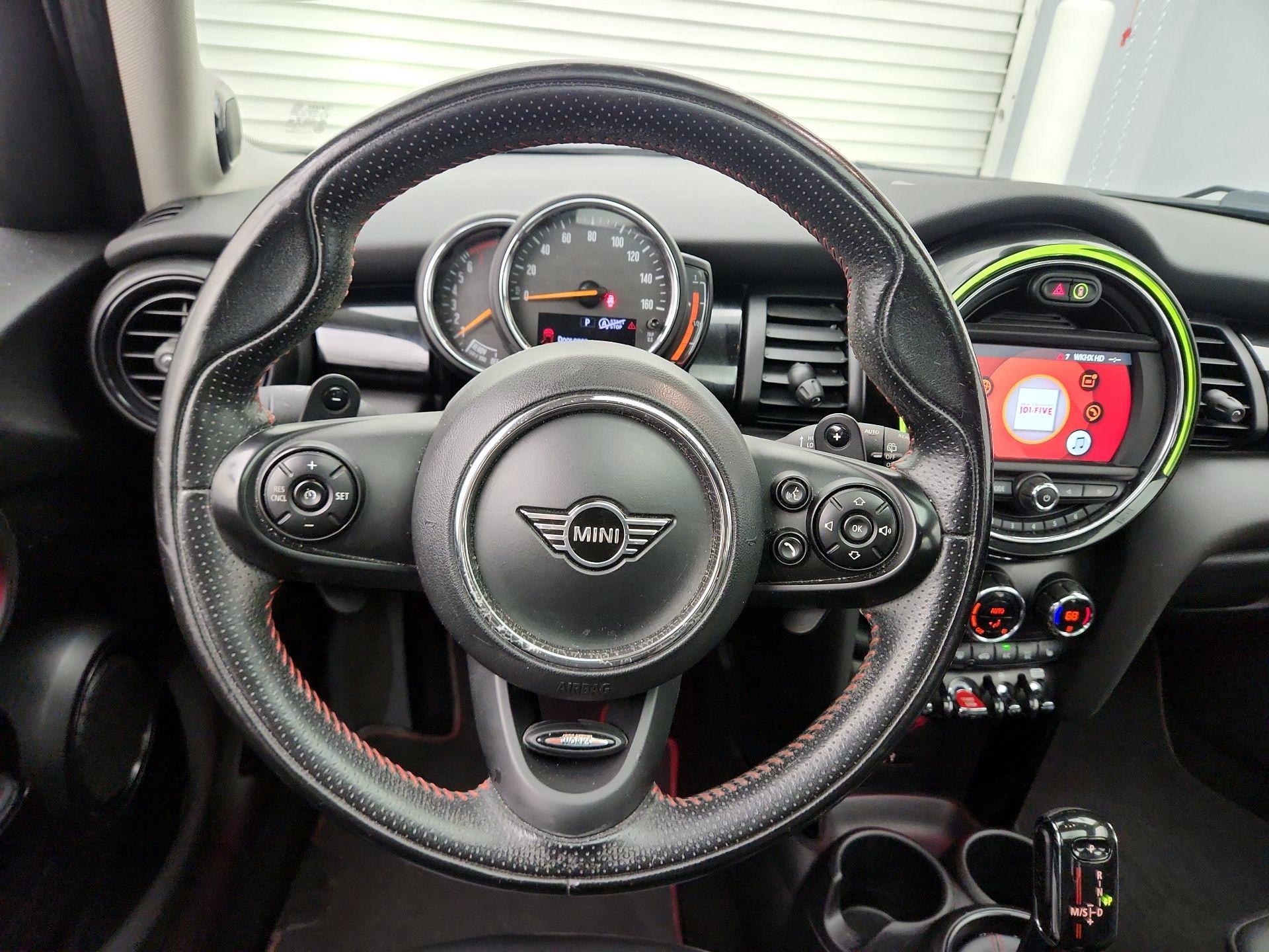 Thumbnail: 2020 MINI Cooper Hardtop - 10