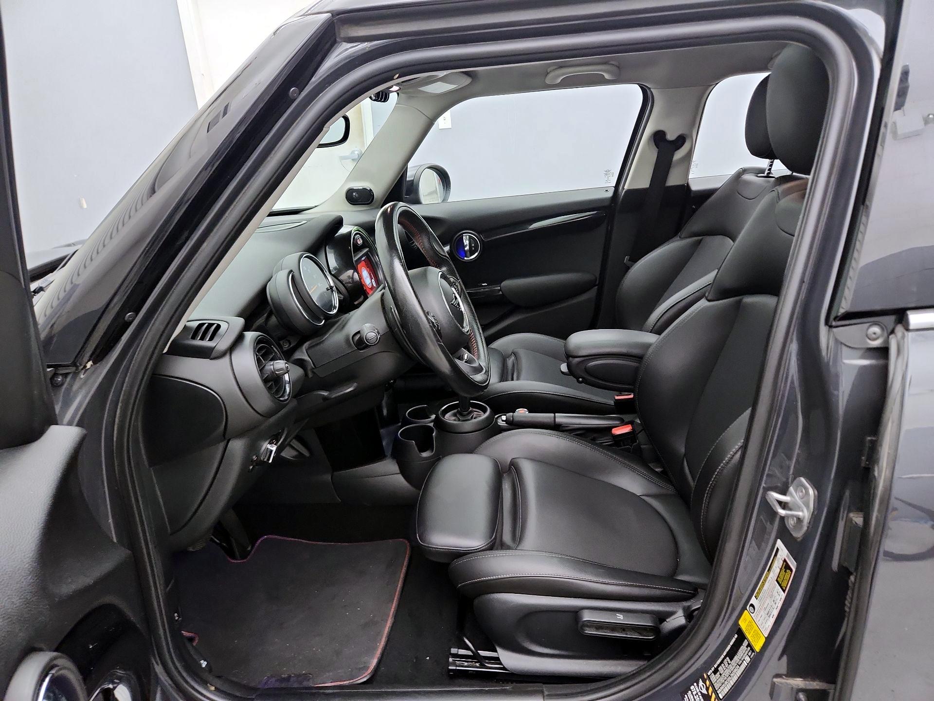 Thumbnail: 2020 MINI Cooper Hardtop - 11