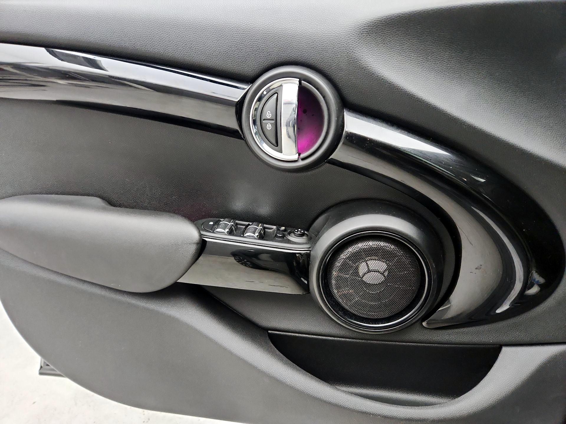Thumbnail: 2020 MINI Cooper Hardtop - 12