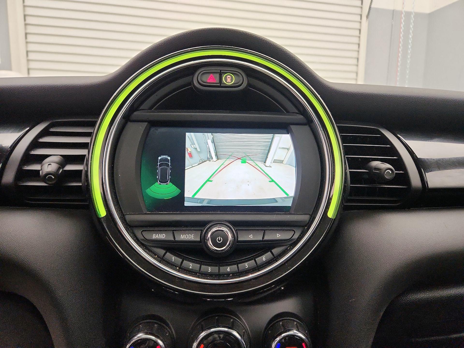 Thumbnail: 2020 MINI Cooper Hardtop - 14