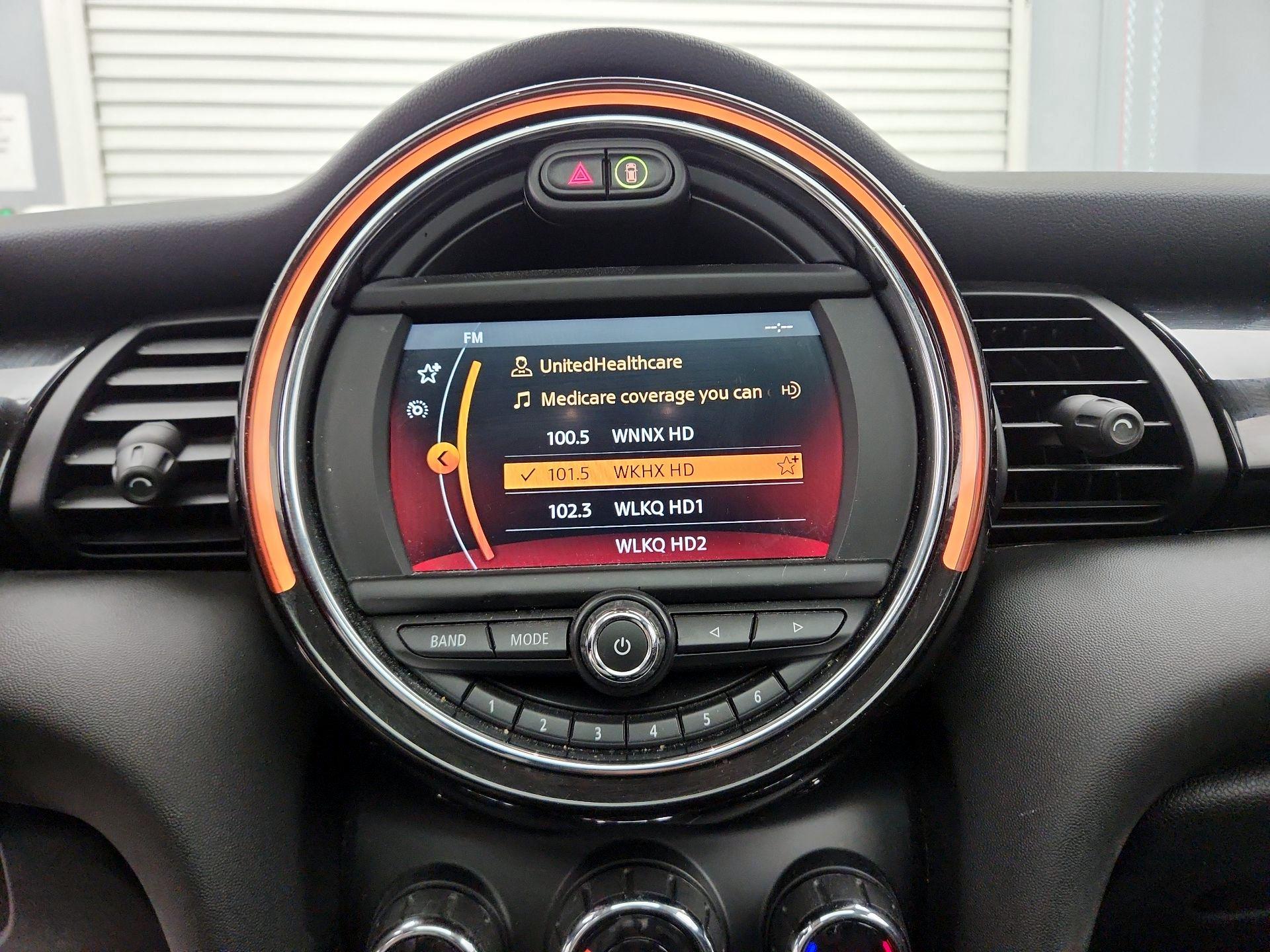 Thumbnail: 2020 MINI Cooper Hardtop - 15