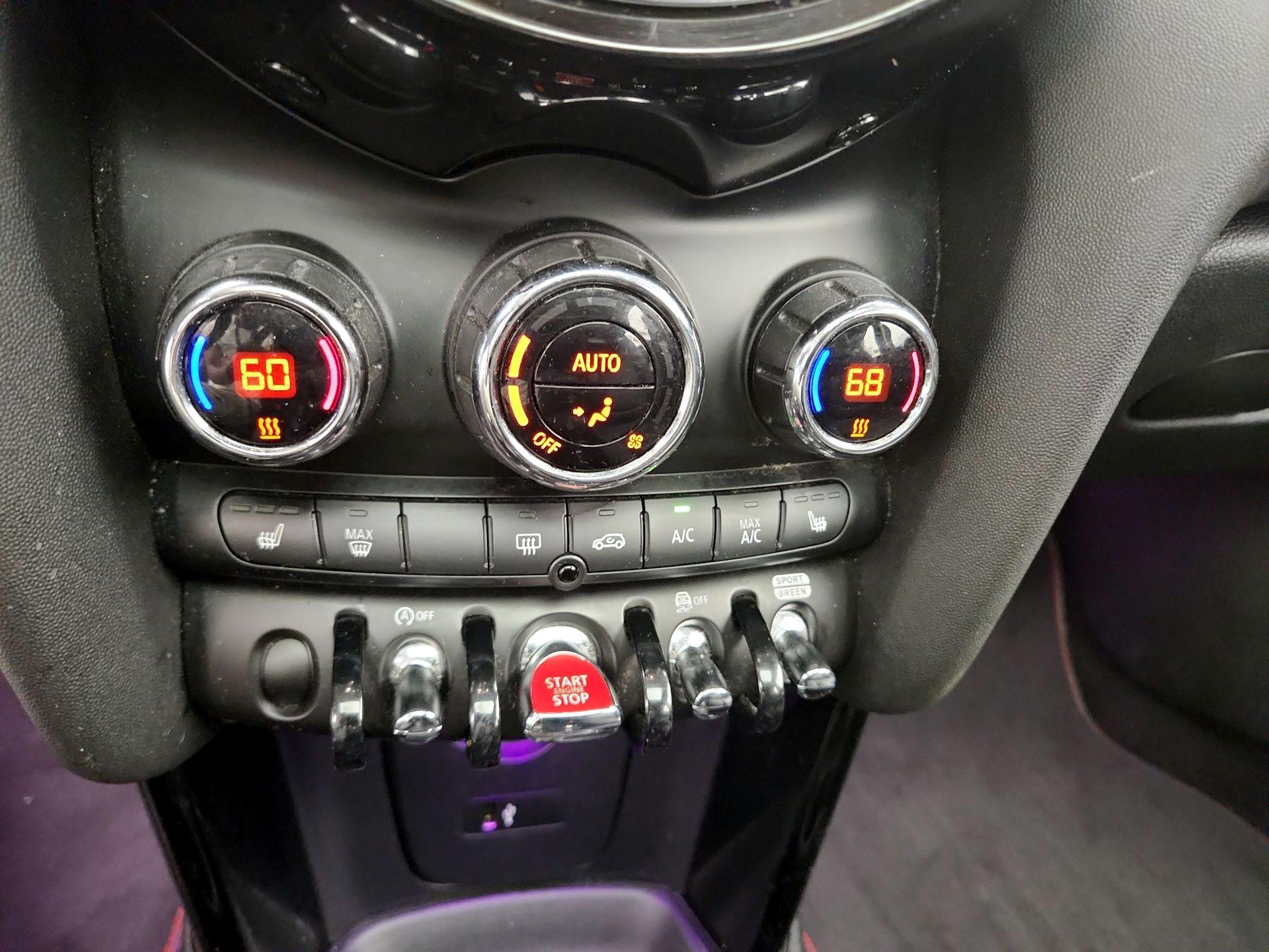 Thumbnail: 2020 MINI Cooper Hardtop - 16