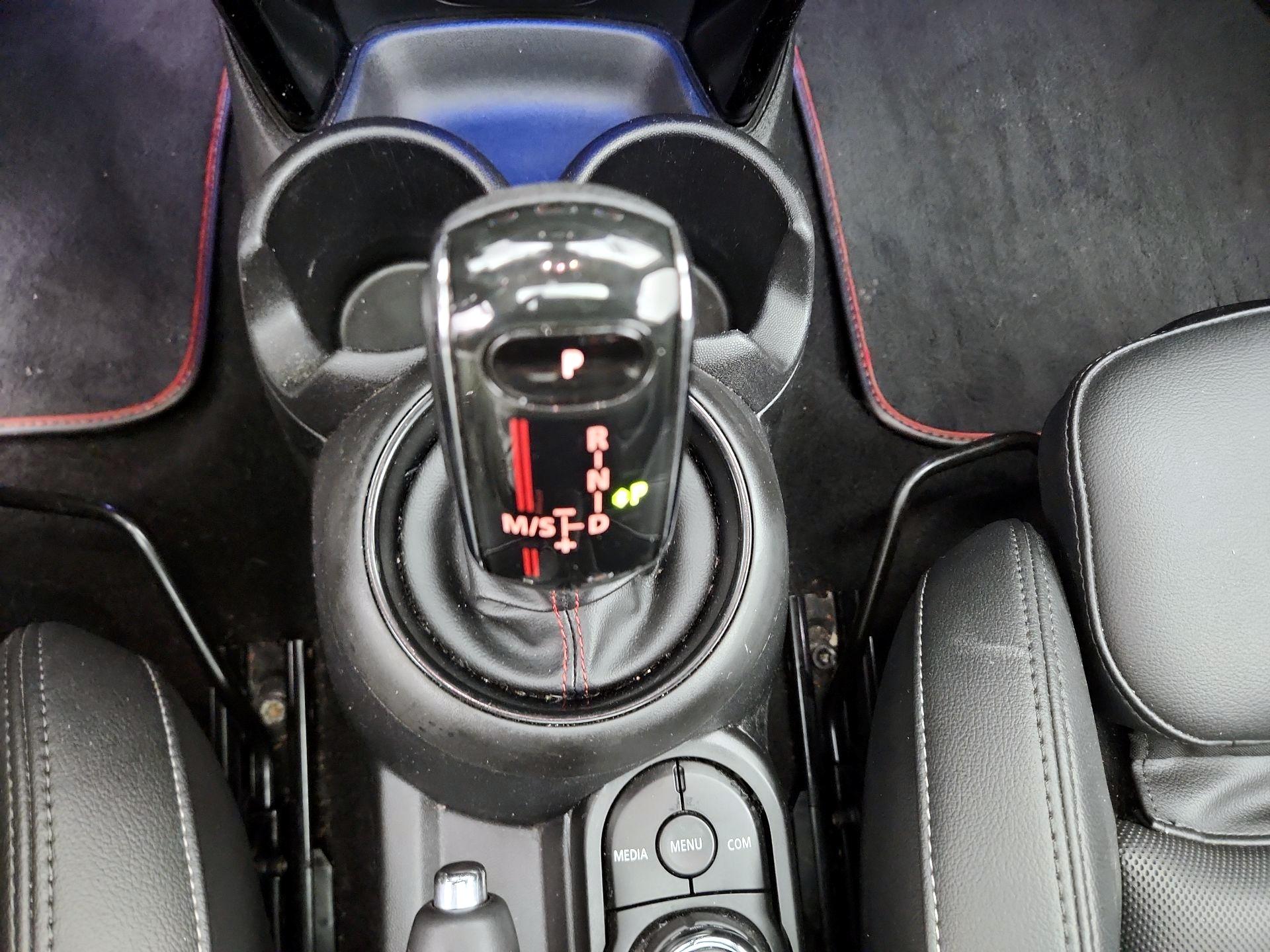 Thumbnail: 2020 MINI Cooper Hardtop - 17