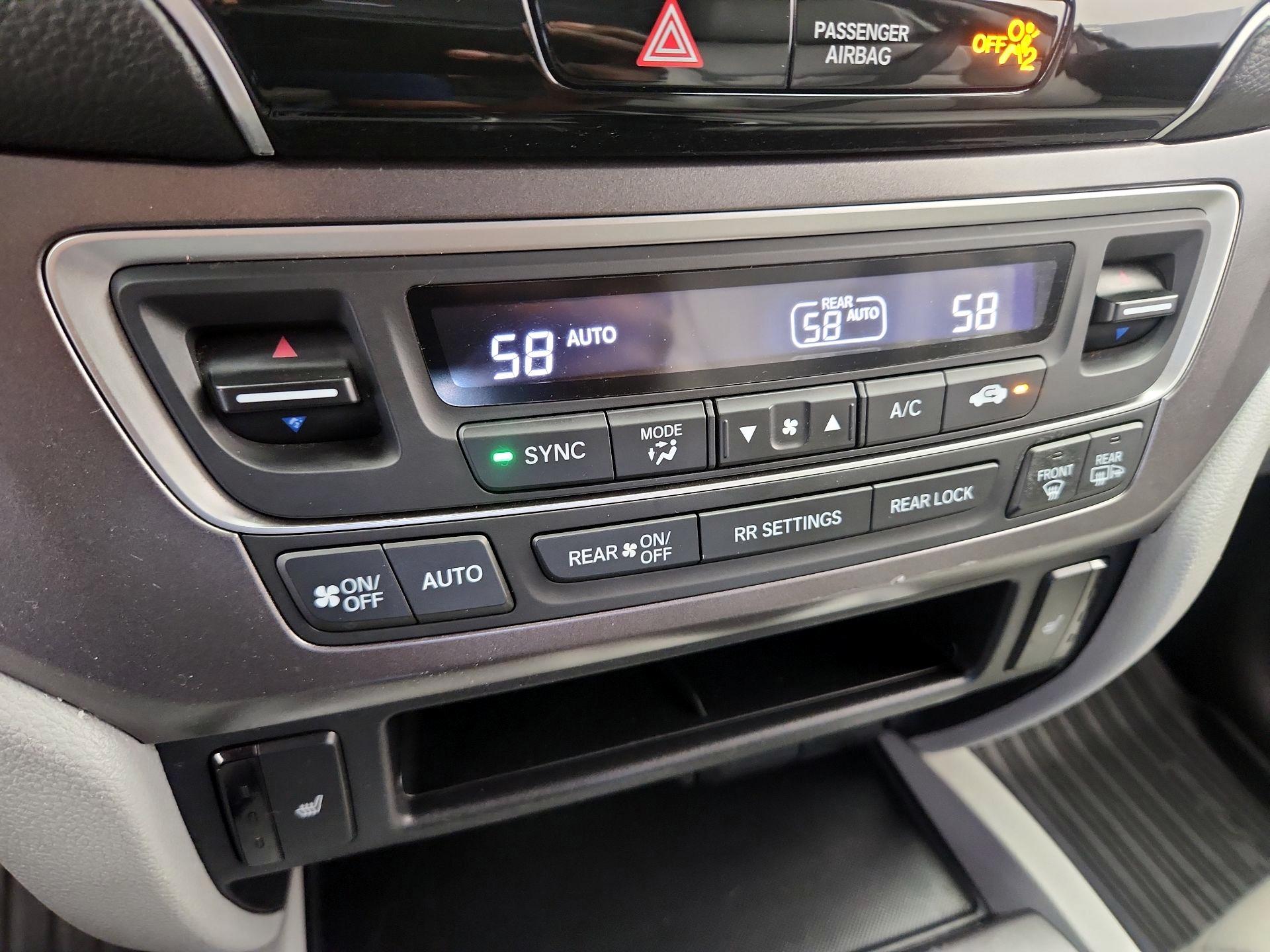 Thumbnail: 2020 Honda Pilot - 16