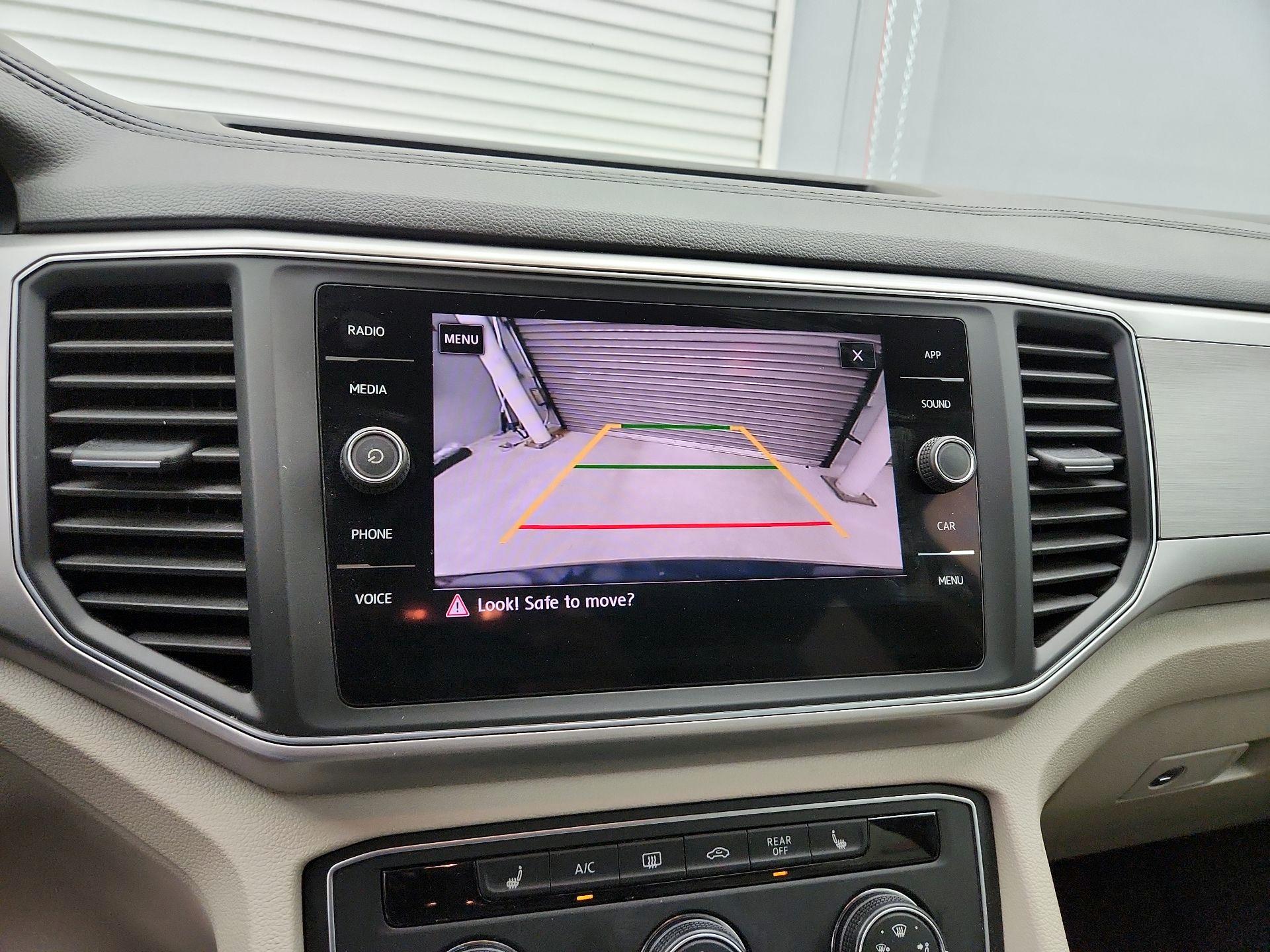 Thumbnail: 2018 Volkswagen Atlas - 14