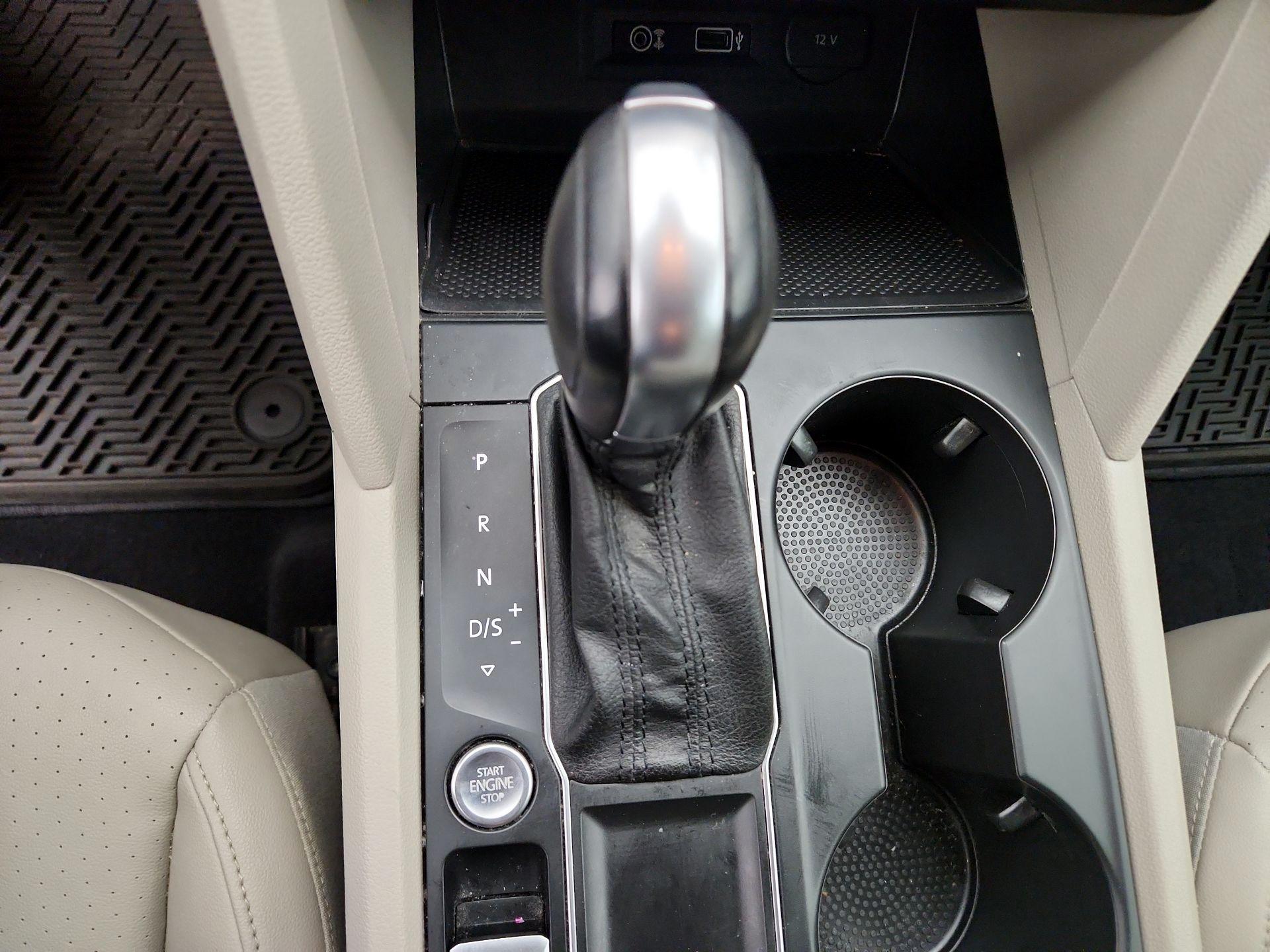 Thumbnail: 2018 Volkswagen Atlas - 17