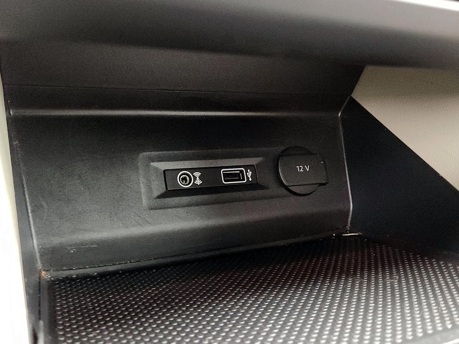 Thumbnail: 2018 Volkswagen Atlas - 18