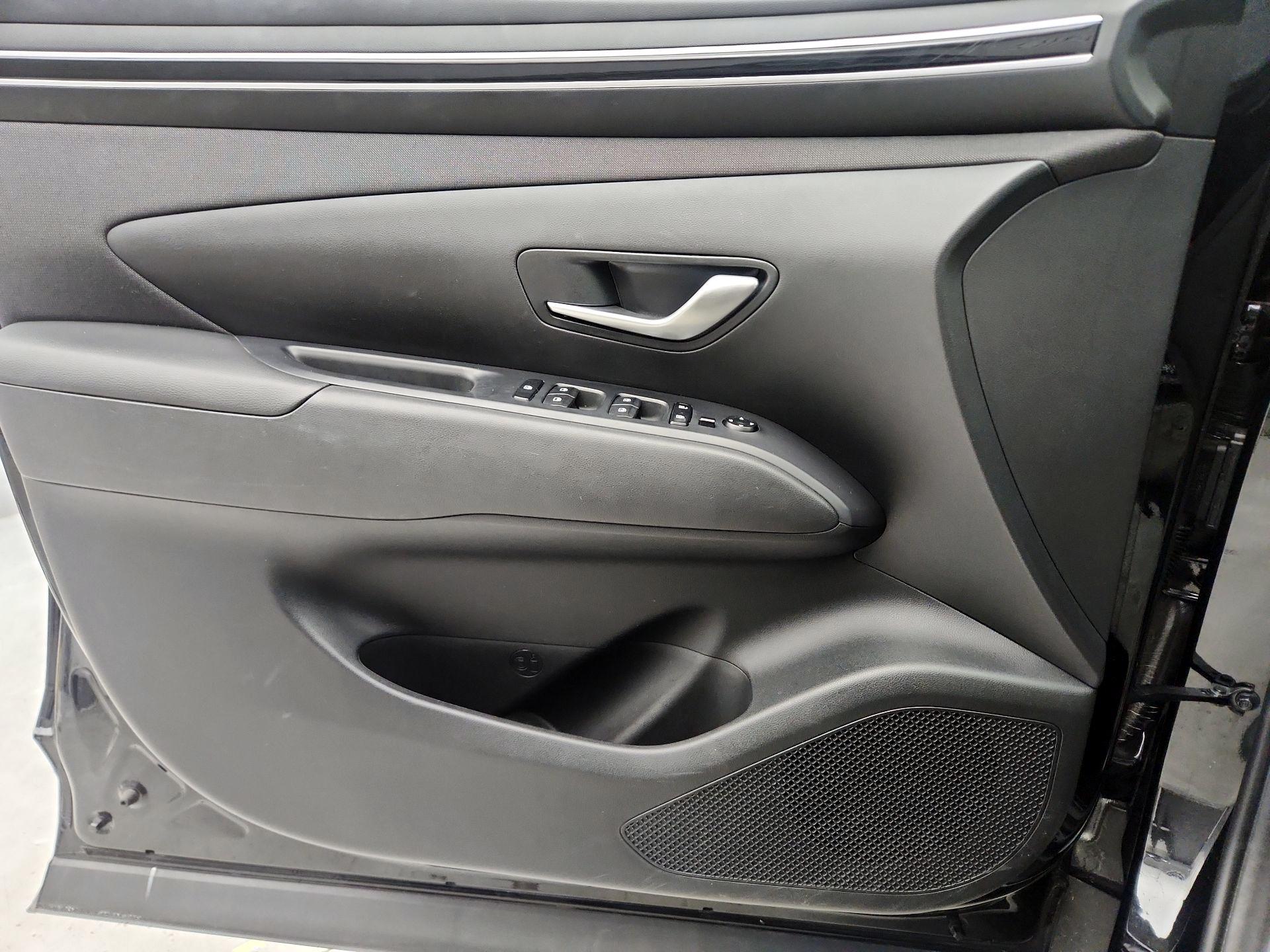 Thumbnail: 2023 Hyundai Tucson - 12