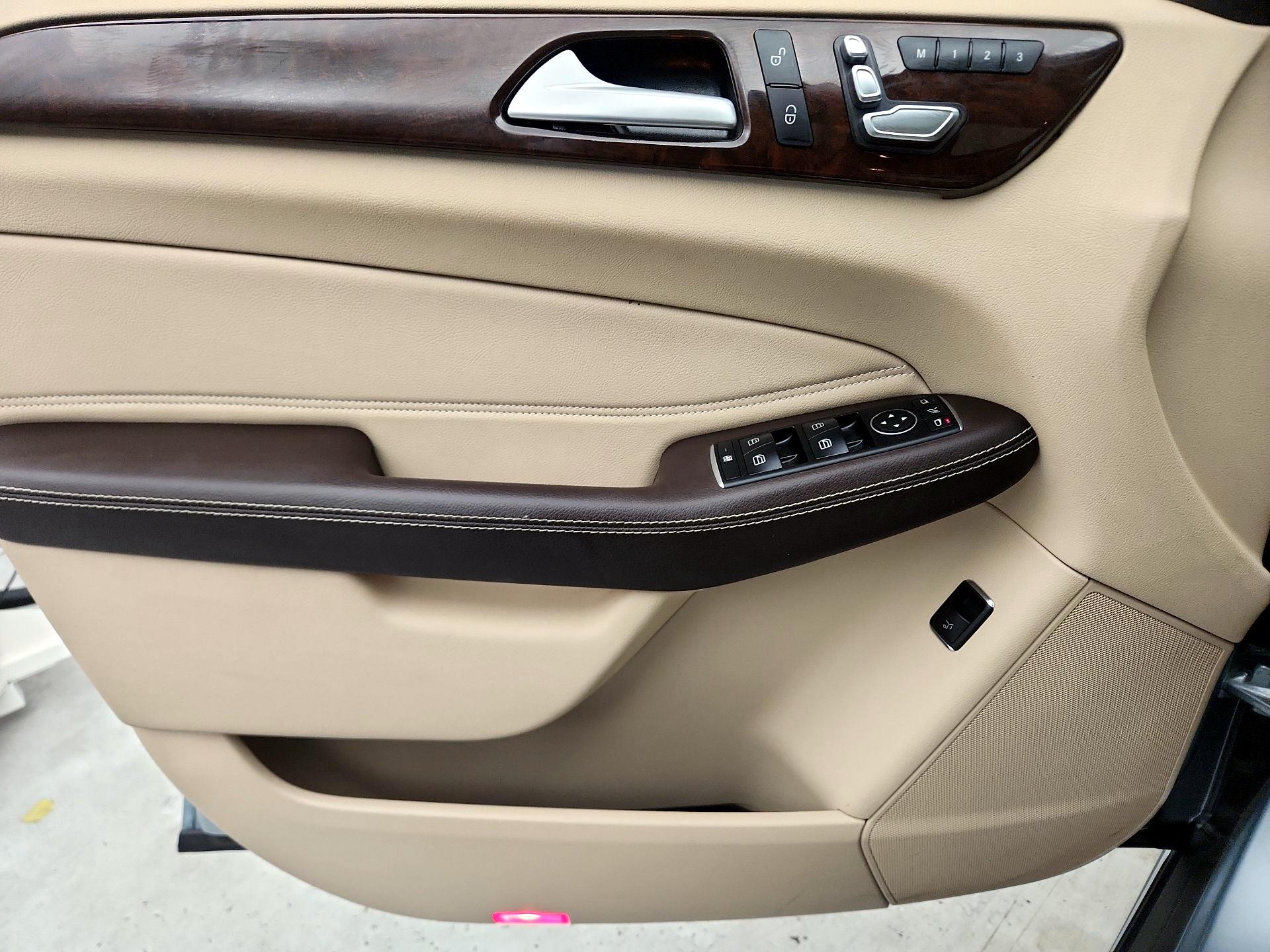 Thumbnail: 2018 Mercedes-Benz GLE - 12