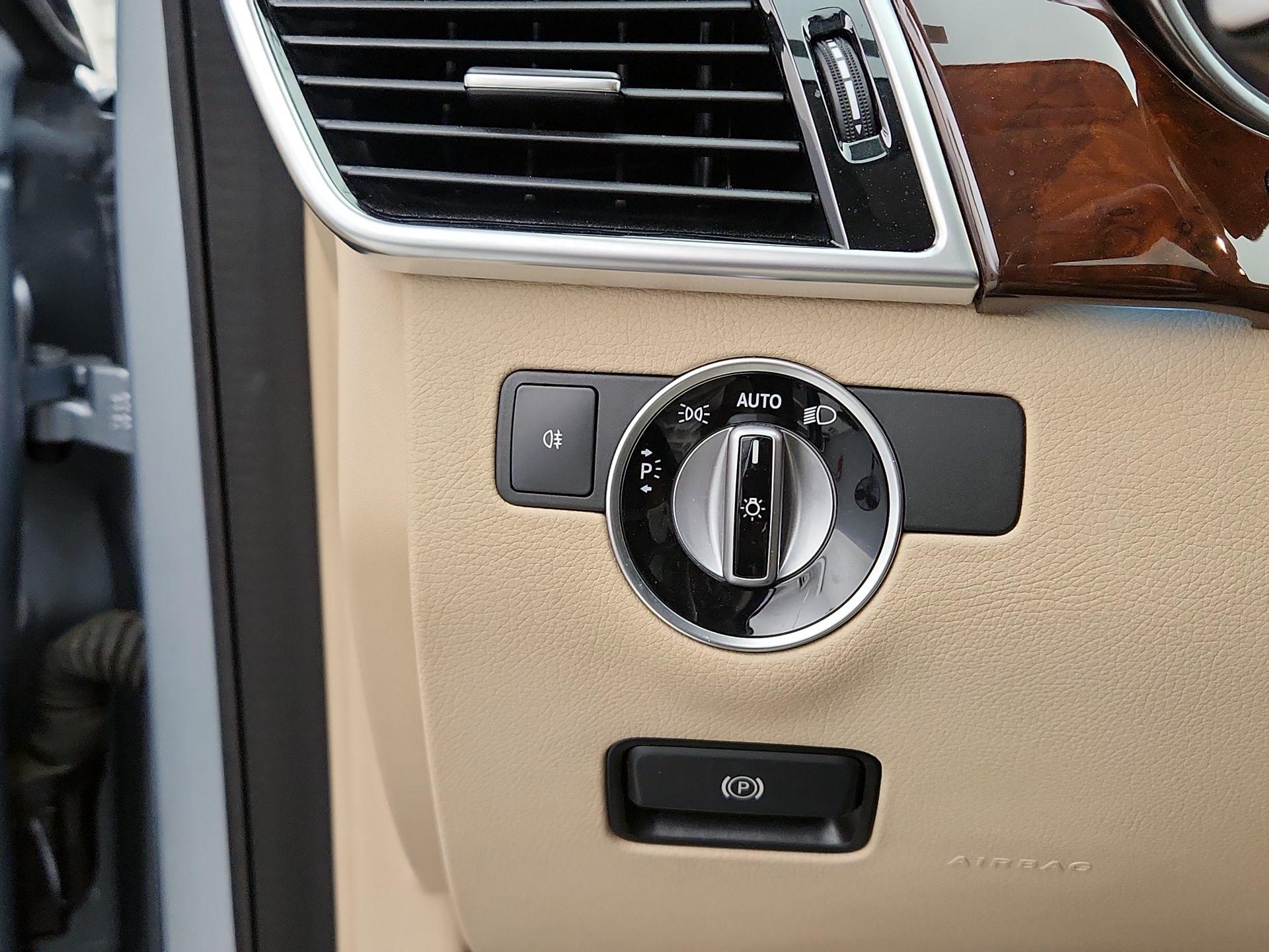 Thumbnail: 2018 Mercedes-Benz GLE - 13