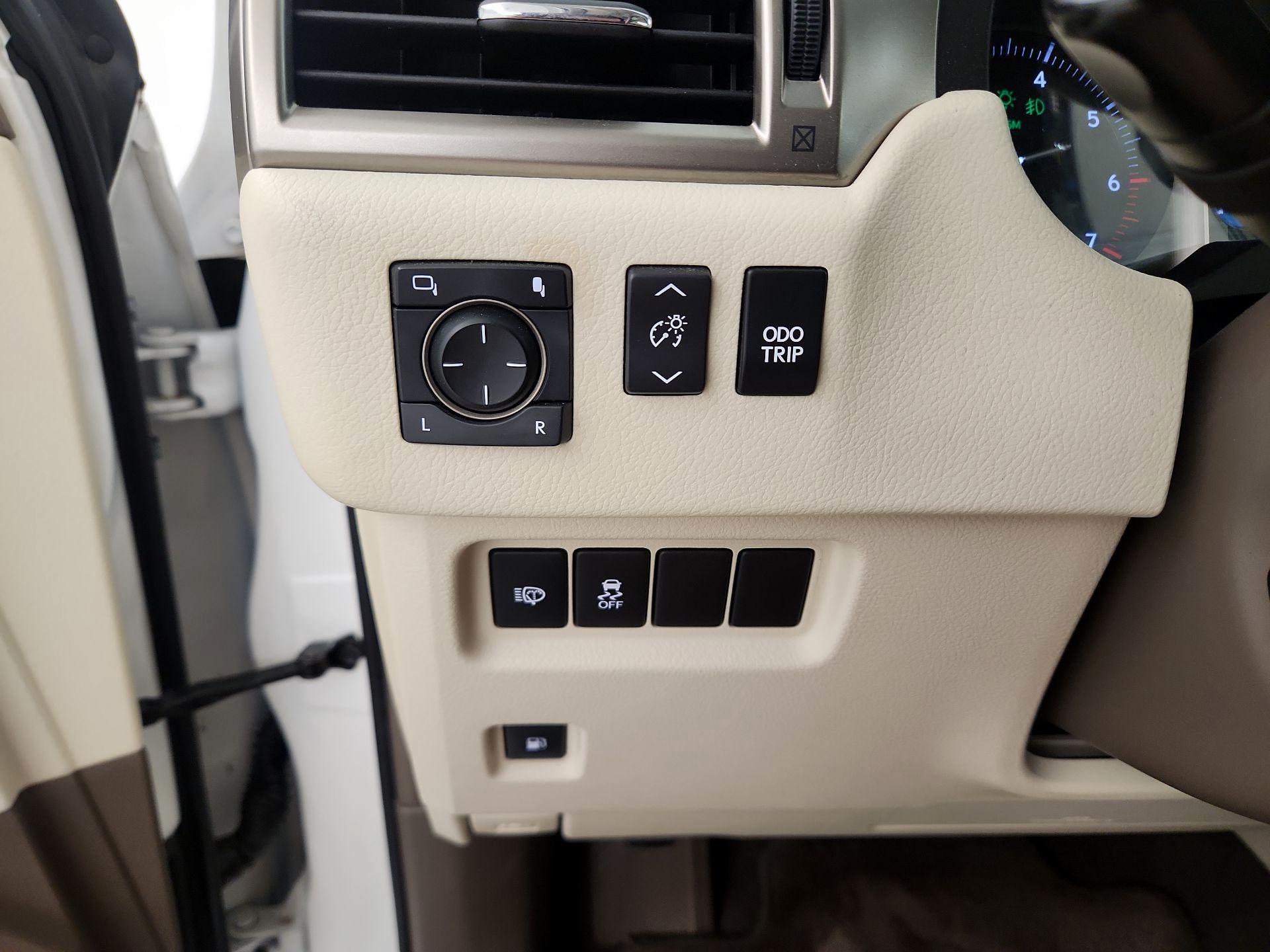 Thumbnail: 2018 Lexus GX - 13