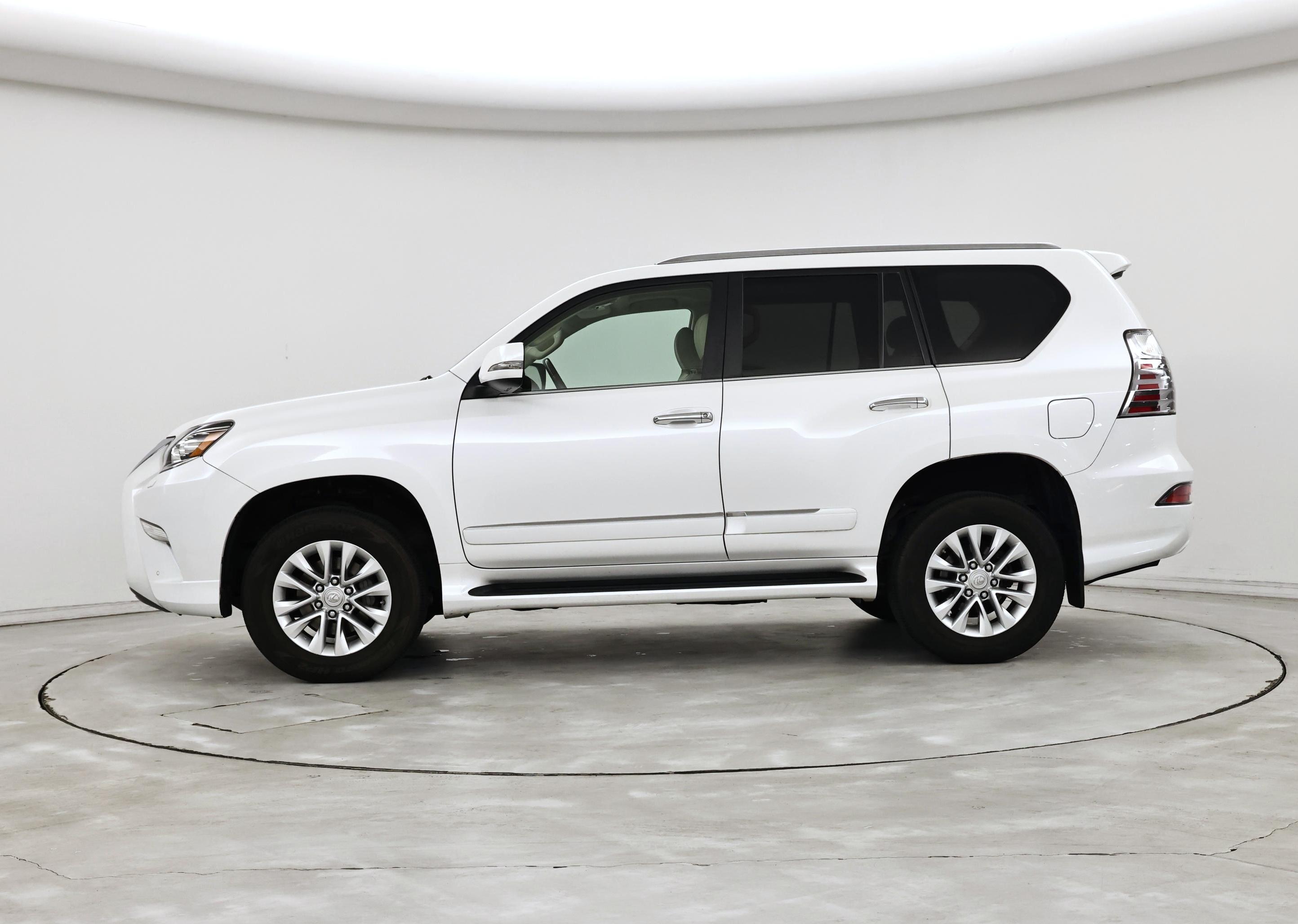Thumbnail: 2018 Lexus GX - 3