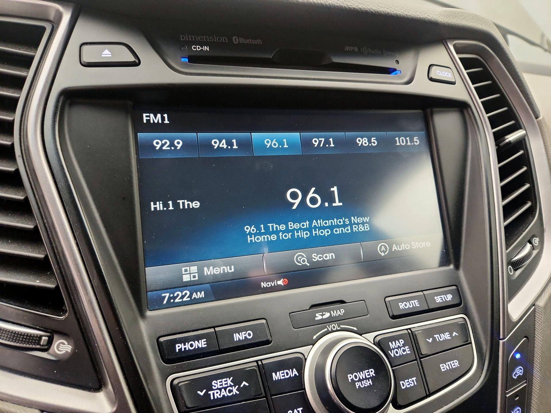 Thumbnail: 2015 Hyundai Santa Fe - 16