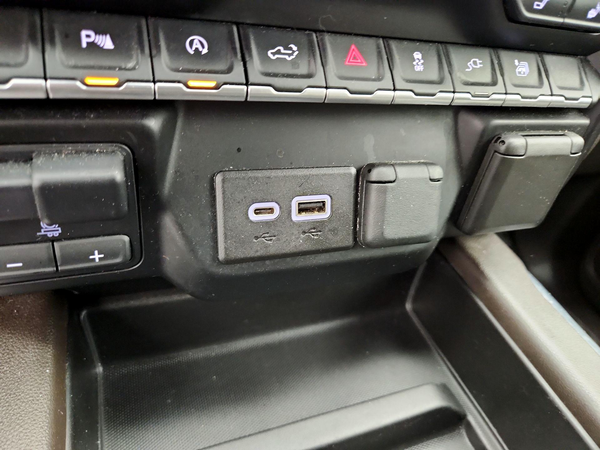 Thumbnail: 2021 Chevrolet Silverado 1500 - 18