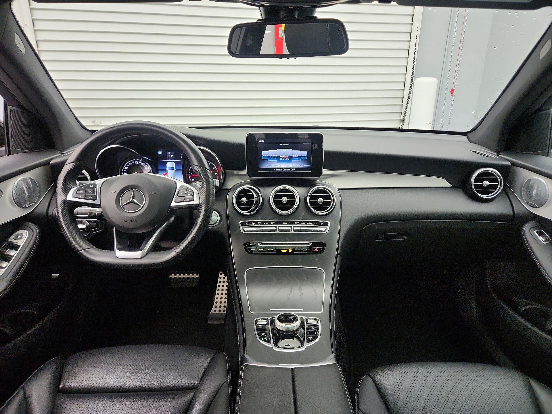 Thumbnail: 2019 Mercedes-Benz GLC - 9