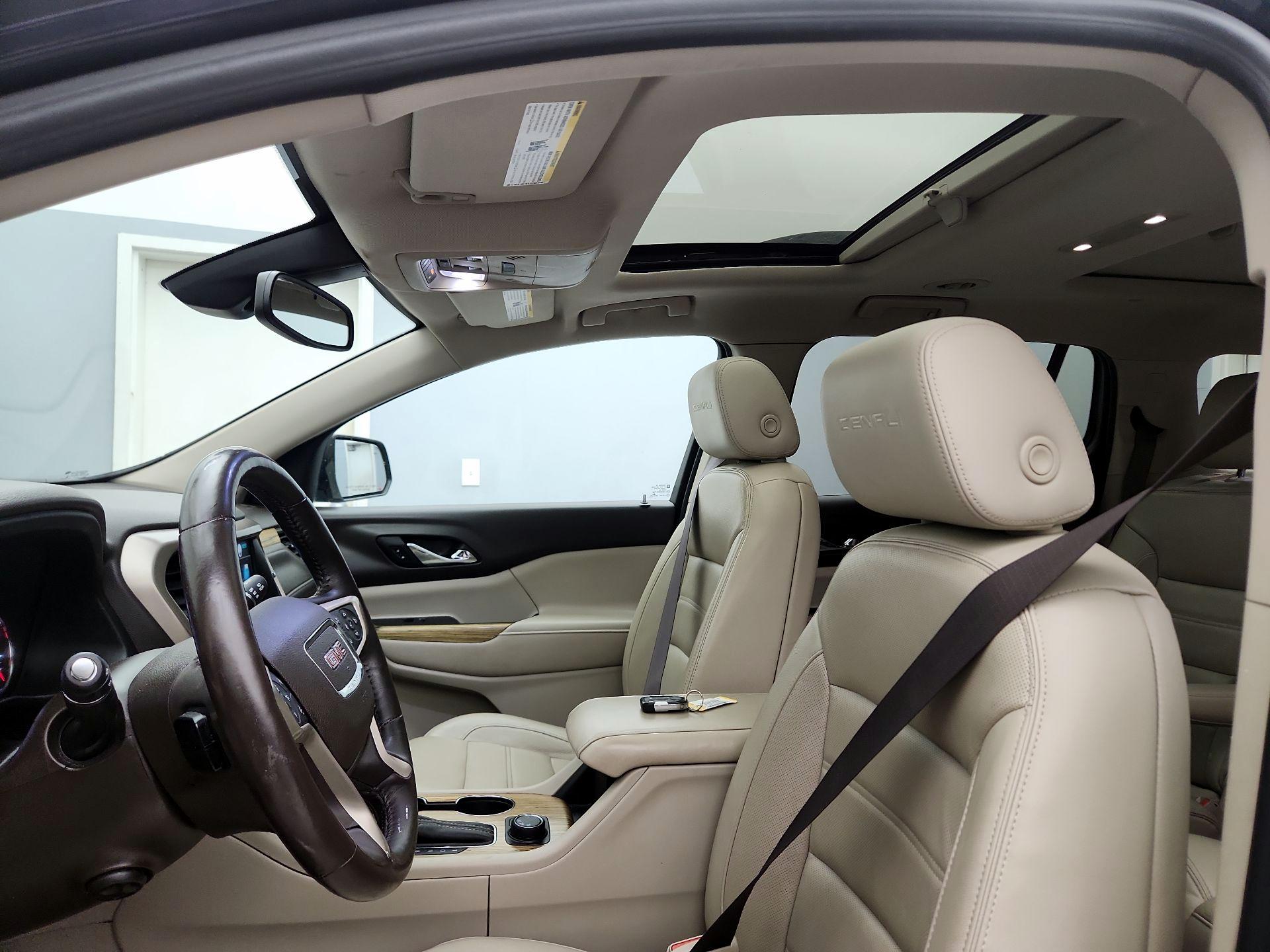 Thumbnail: 2018 GMC Acadia - 20