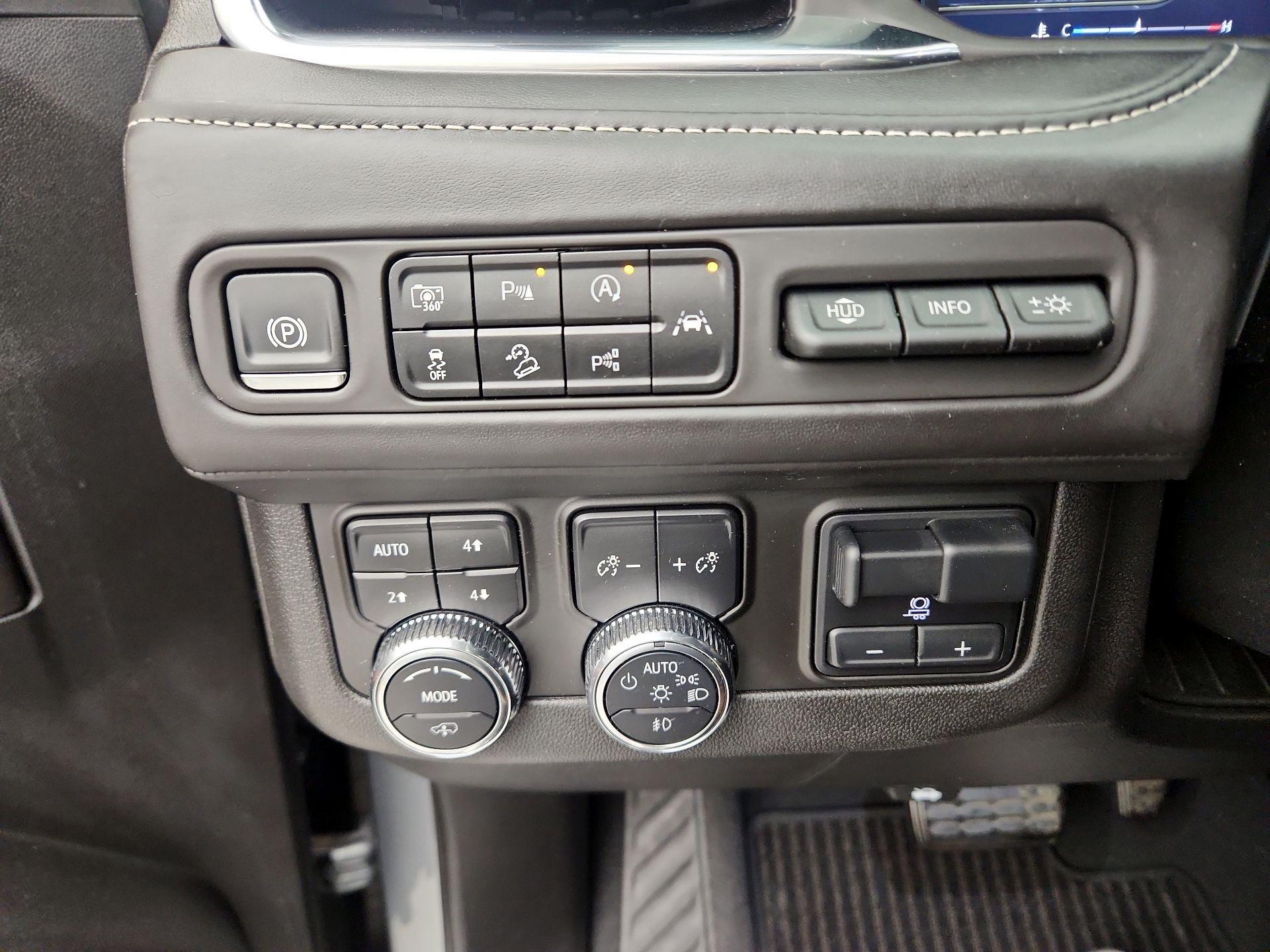 Thumbnail: 2024 GMC Yukon - 13