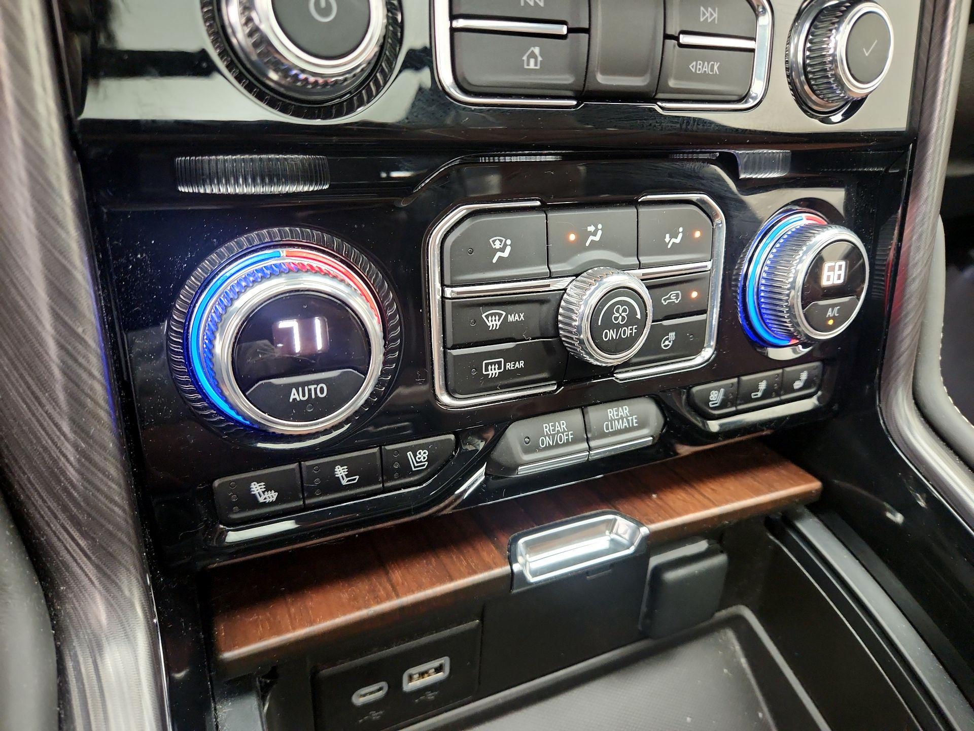 Thumbnail: 2024 GMC Yukon - 16