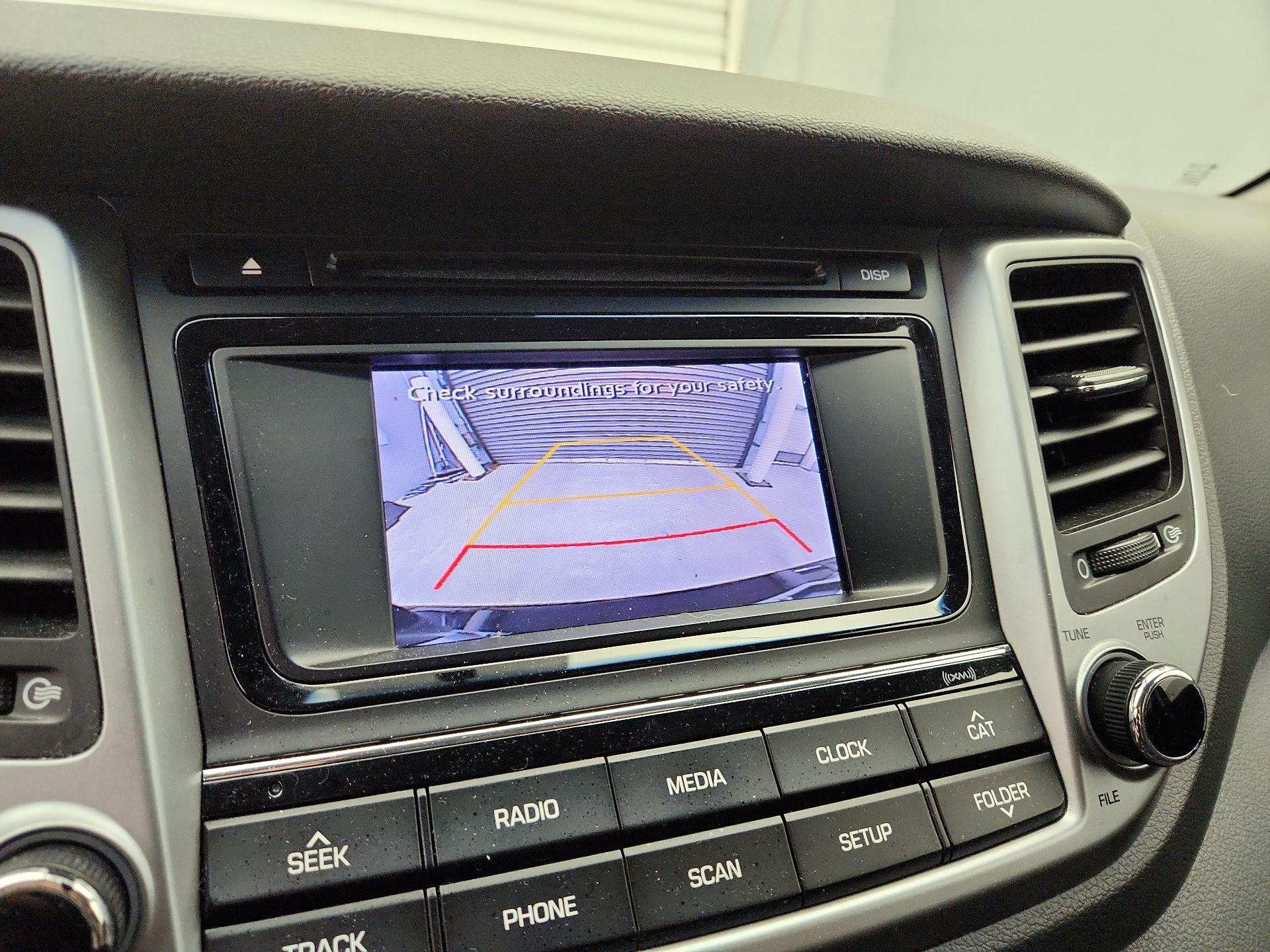 Thumbnail: 2016 Hyundai Tucson - 14