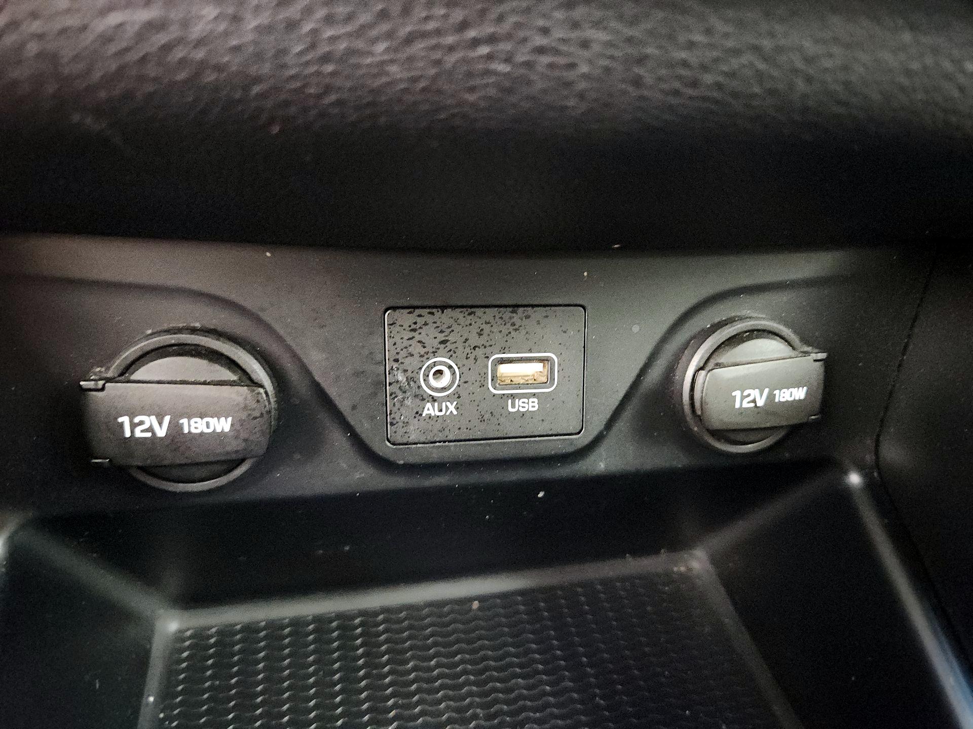 Thumbnail: 2016 Hyundai Tucson - 18