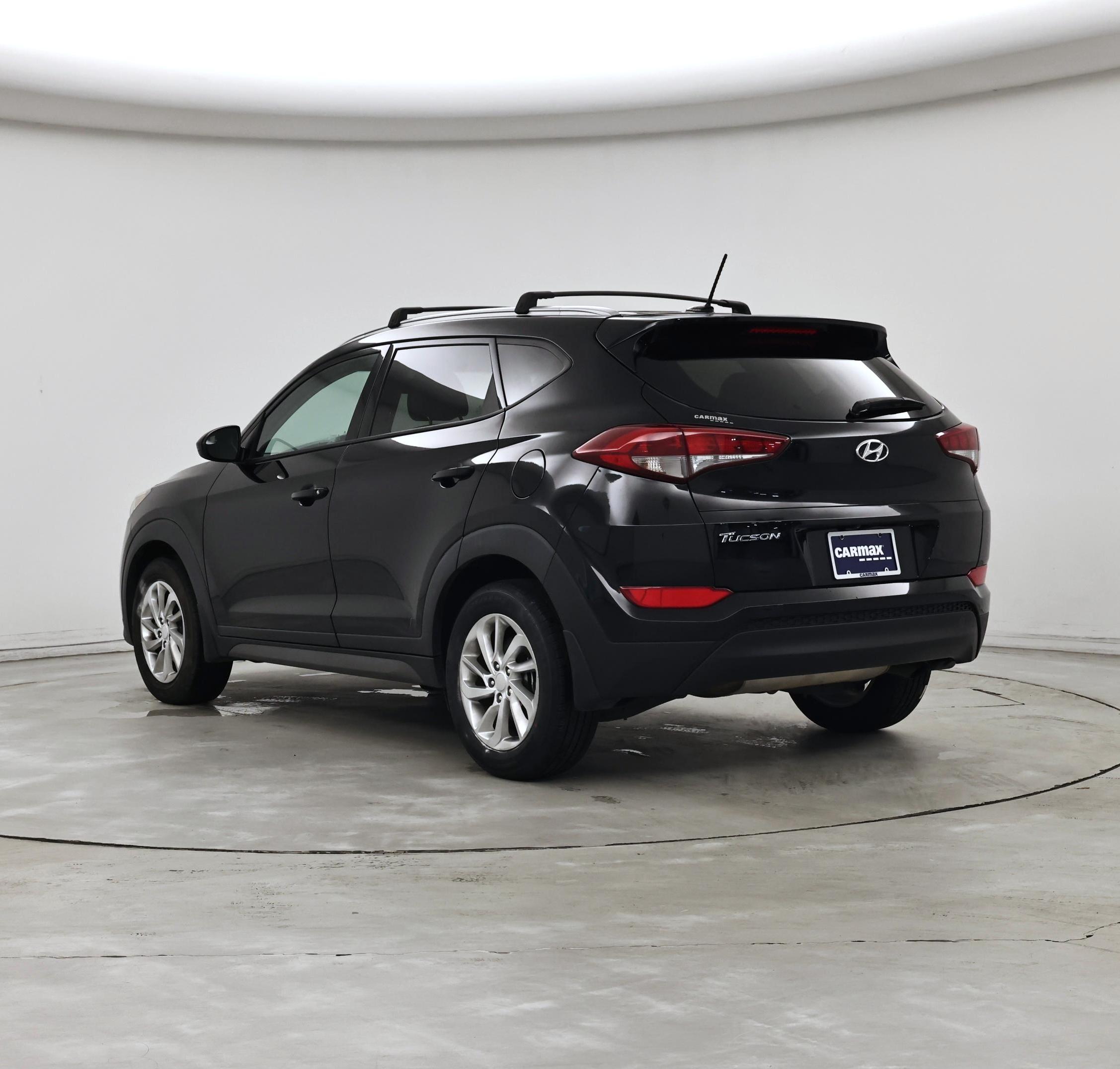 Thumbnail: 2016 Hyundai Tucson - 2