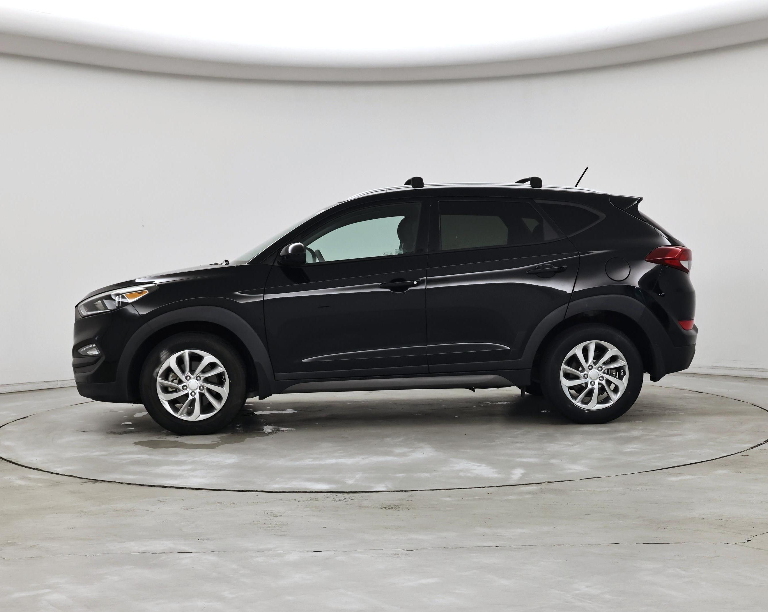 Thumbnail: 2016 Hyundai Tucson - 3
