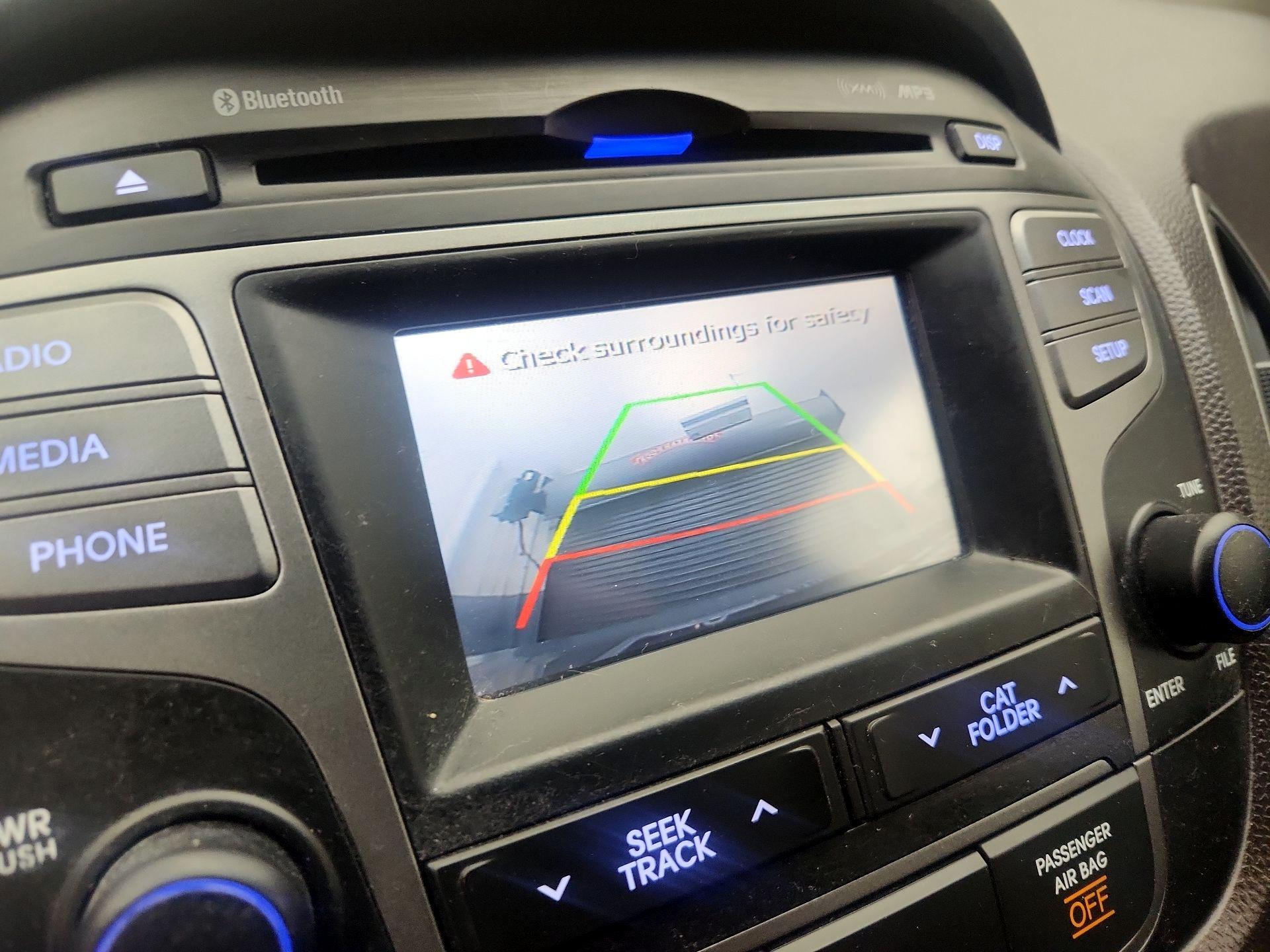 Thumbnail: 2015 Hyundai Tucson - 14