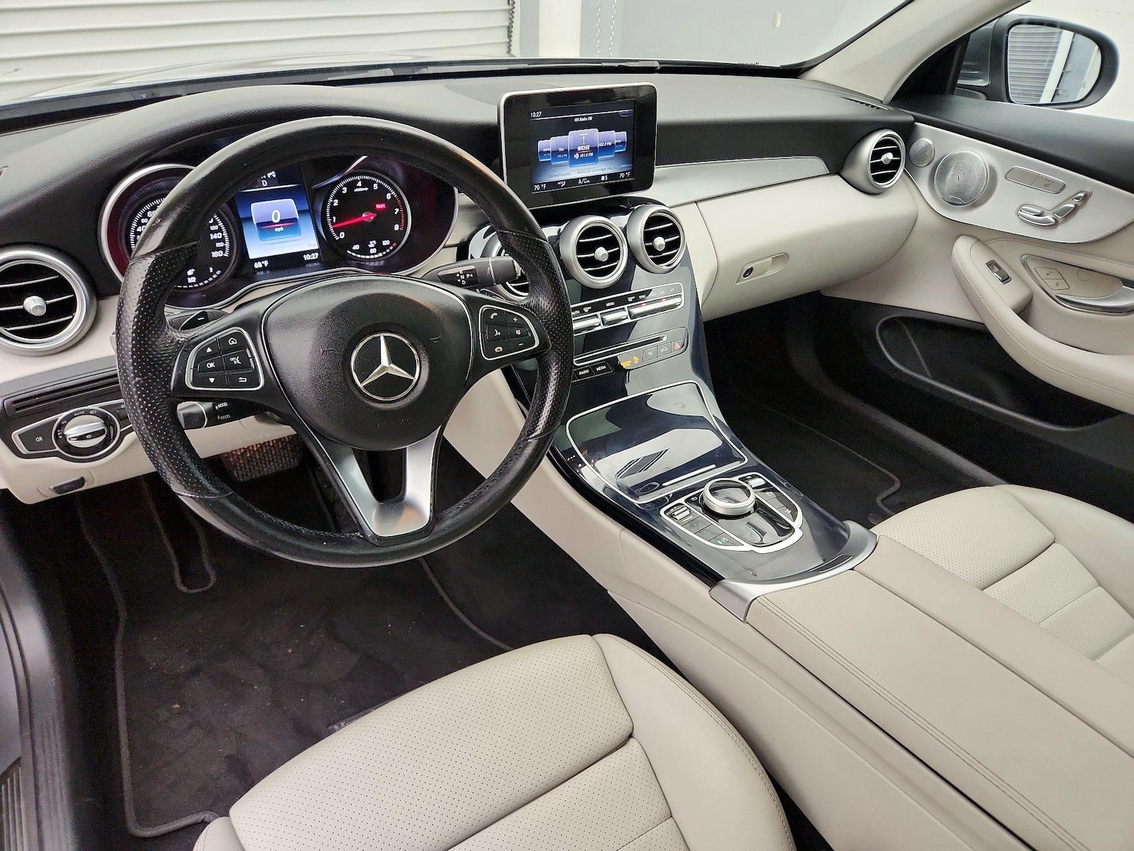 2017 Mercedes-Benz C-Class C300 - Photo 10