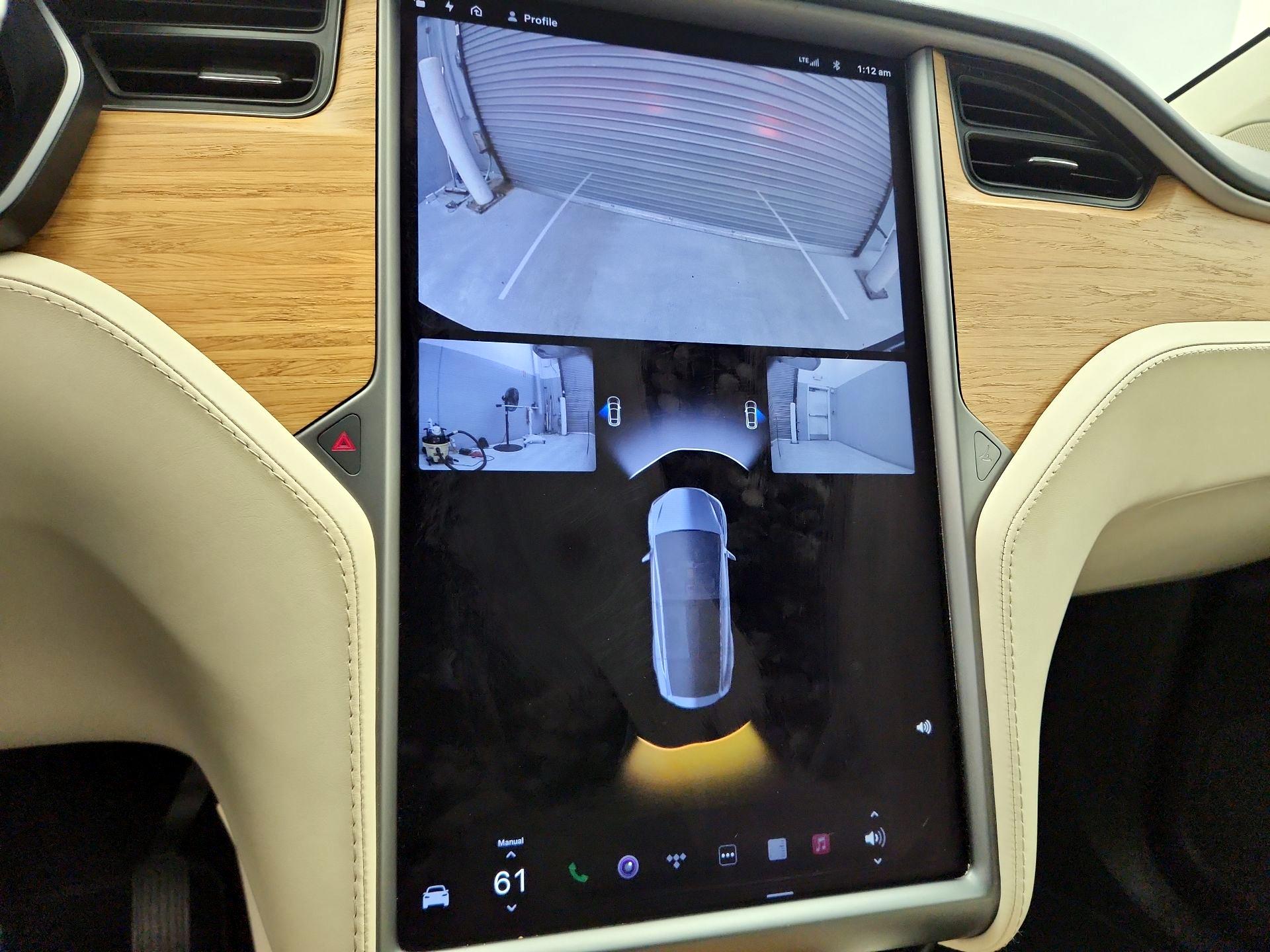 Thumbnail: 2019 Tesla Model X - 14