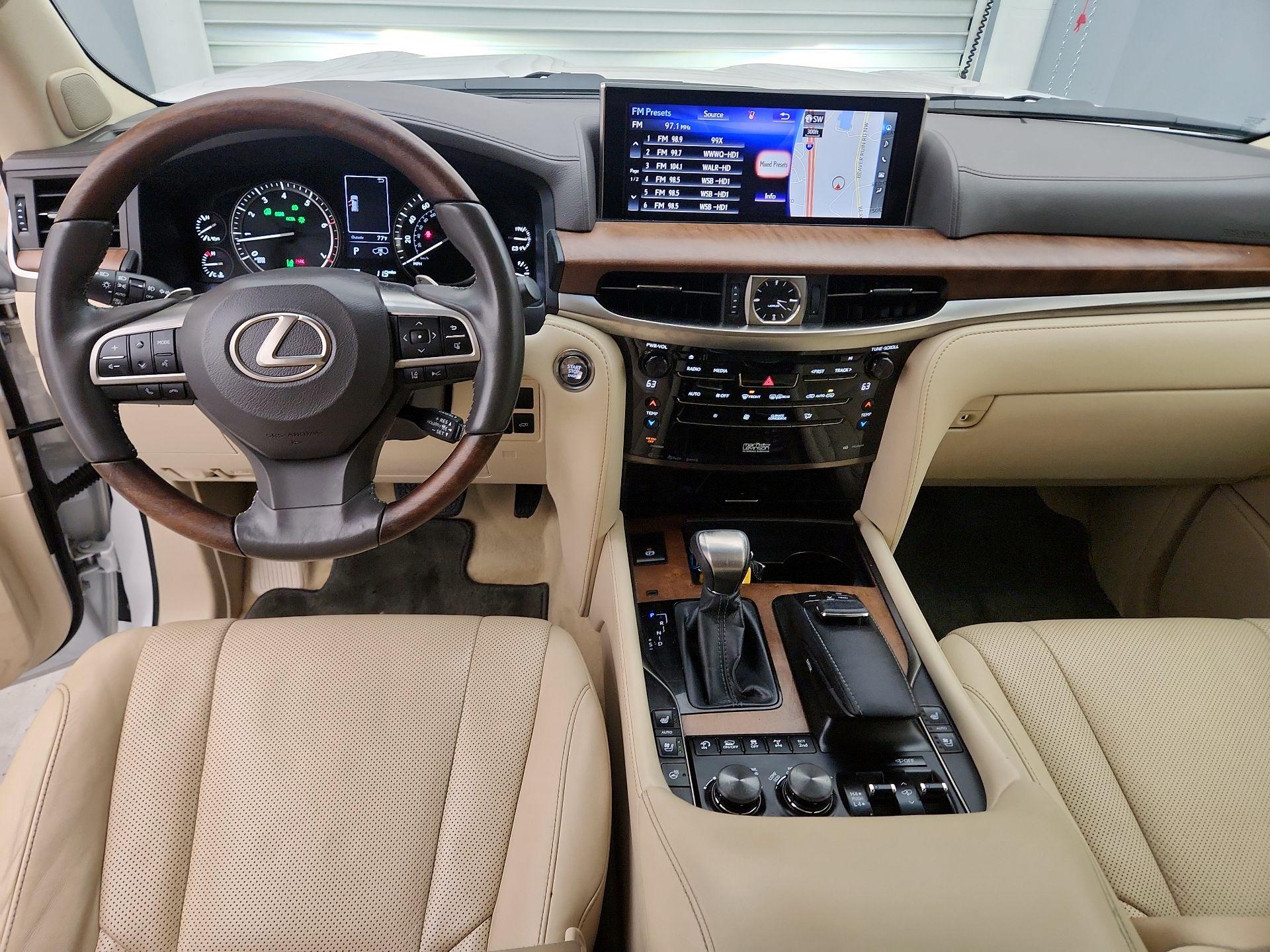 Thumbnail: 2019 Lexus LX - 9