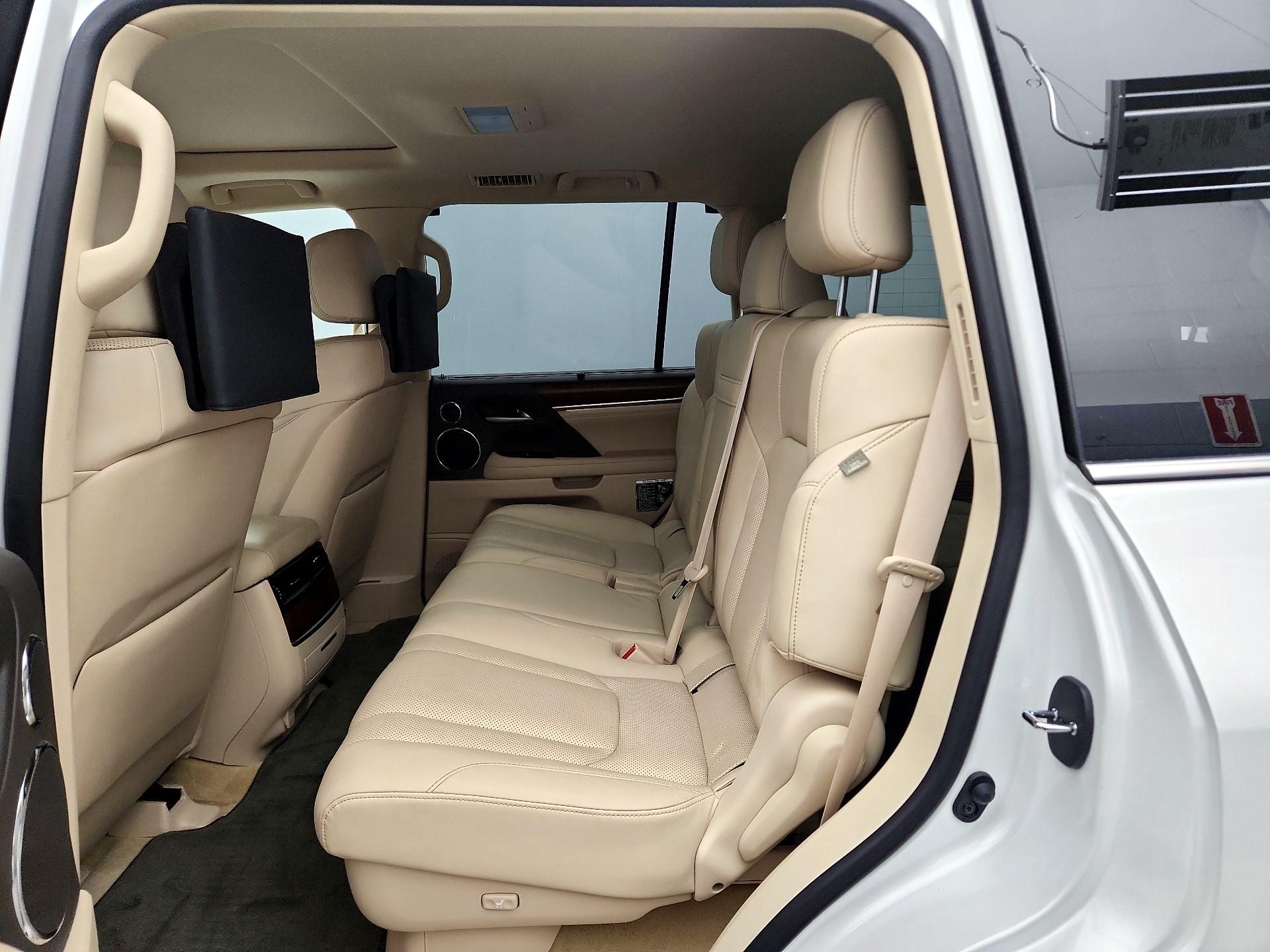 Thumbnail: 2019 Lexus LX - 20