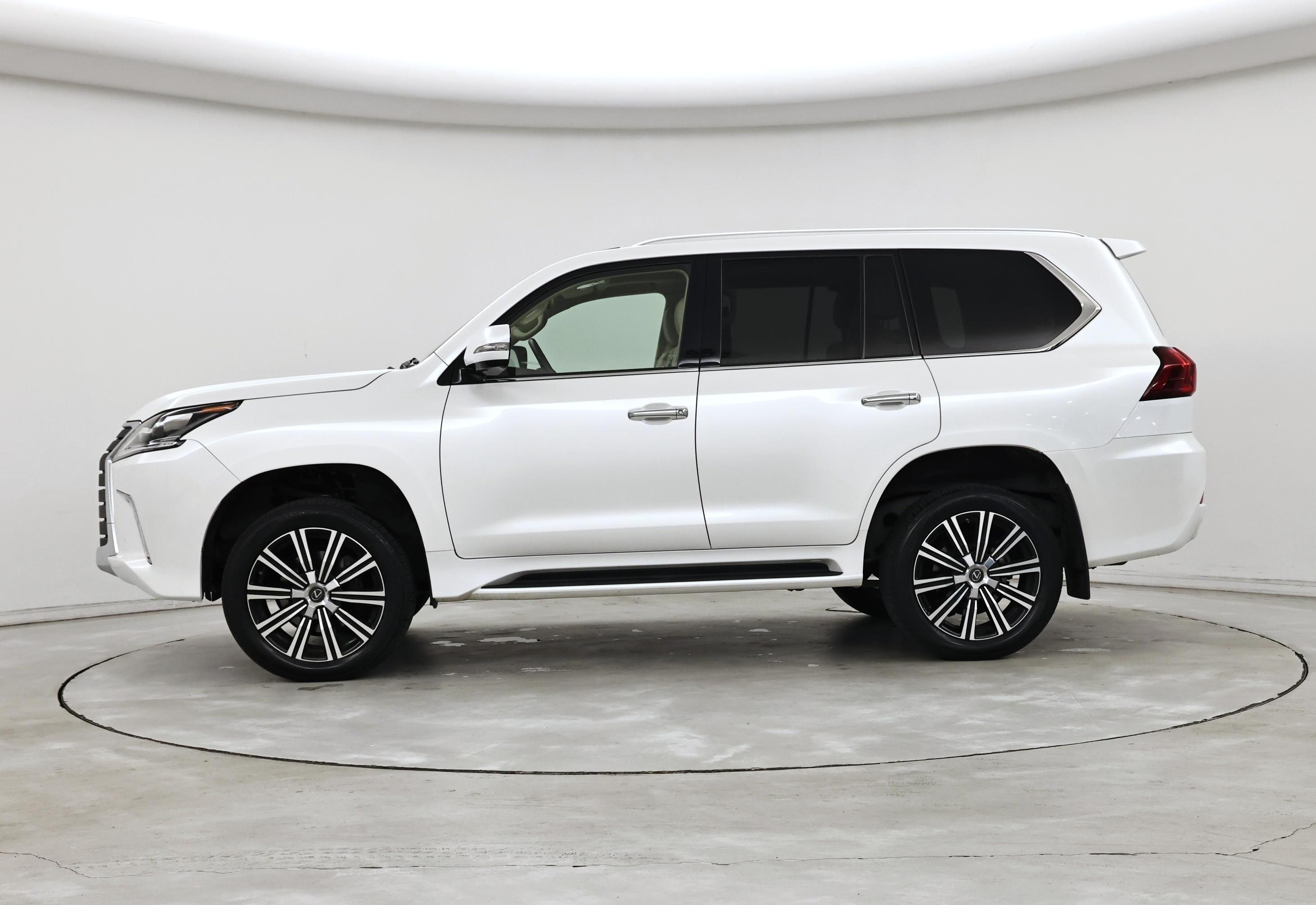 Thumbnail: 2019 Lexus LX - 3