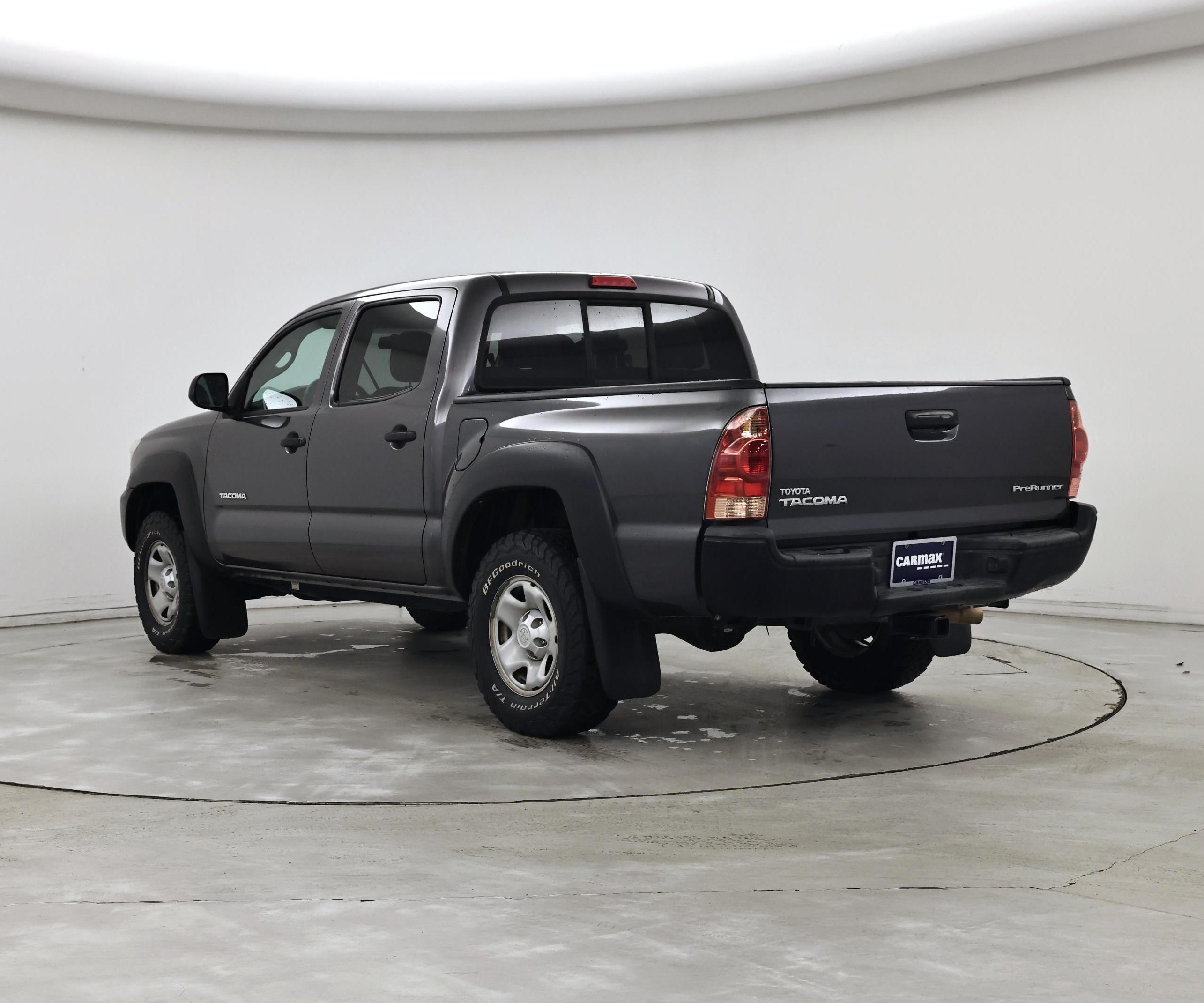 Thumbnail: 2015 Toyota Tacoma - 2