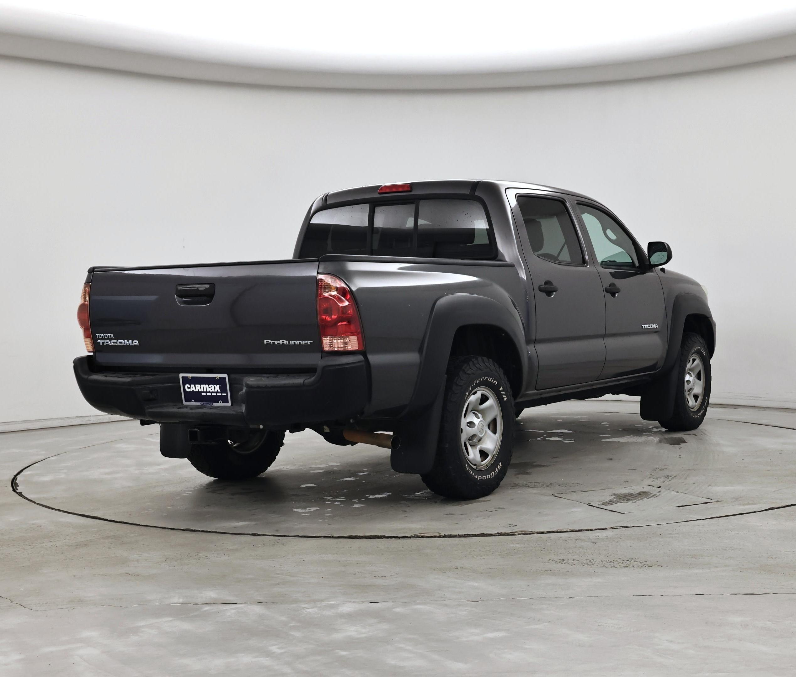Thumbnail: 2015 Toyota Tacoma - 8