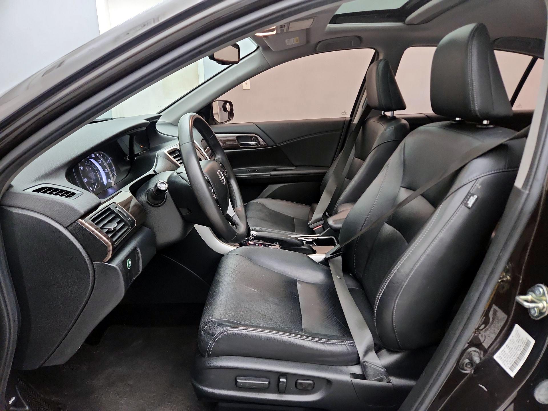 Thumbnail: 2016 Honda Accord - 11