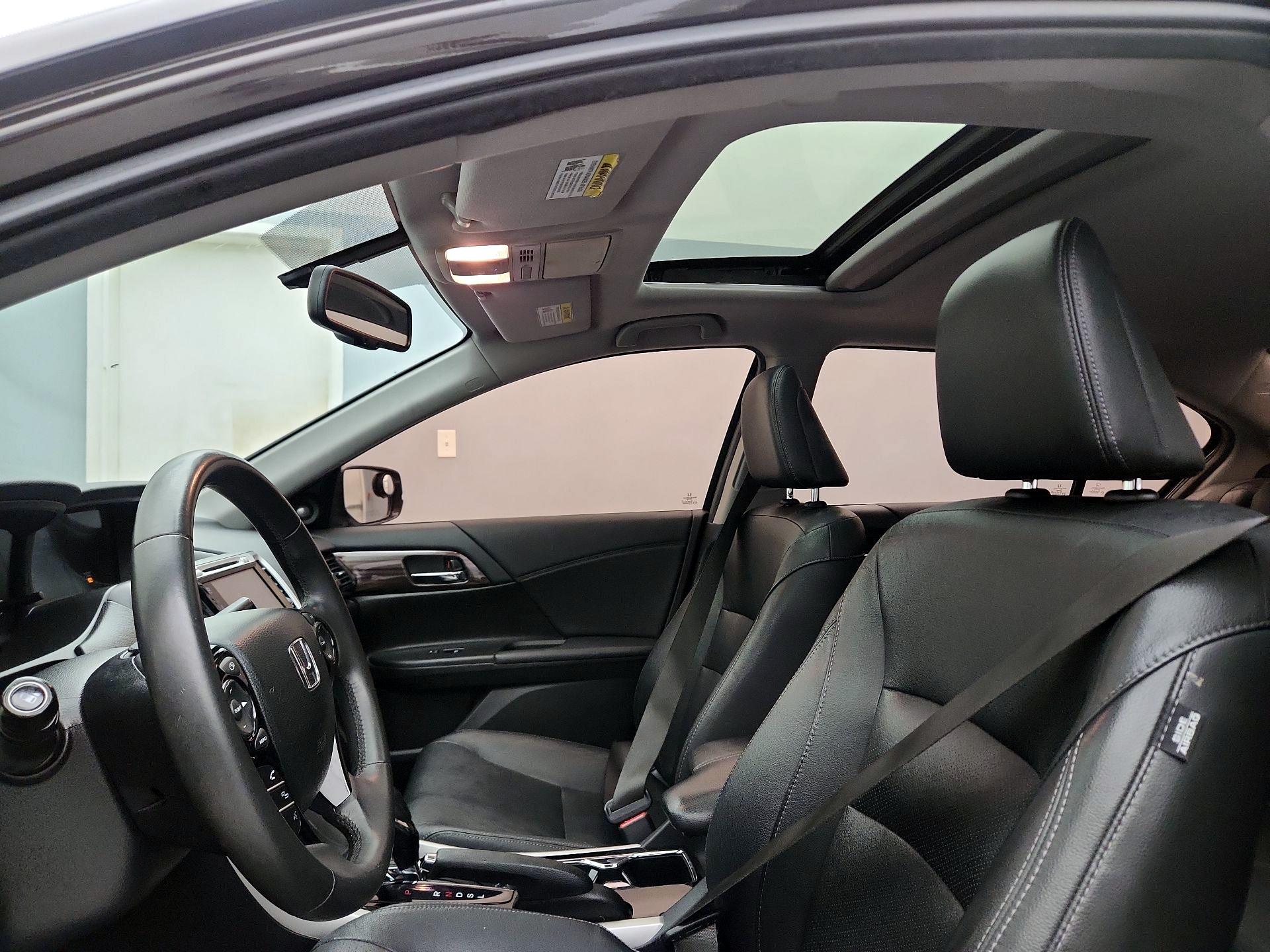 Thumbnail: 2016 Honda Accord - 19