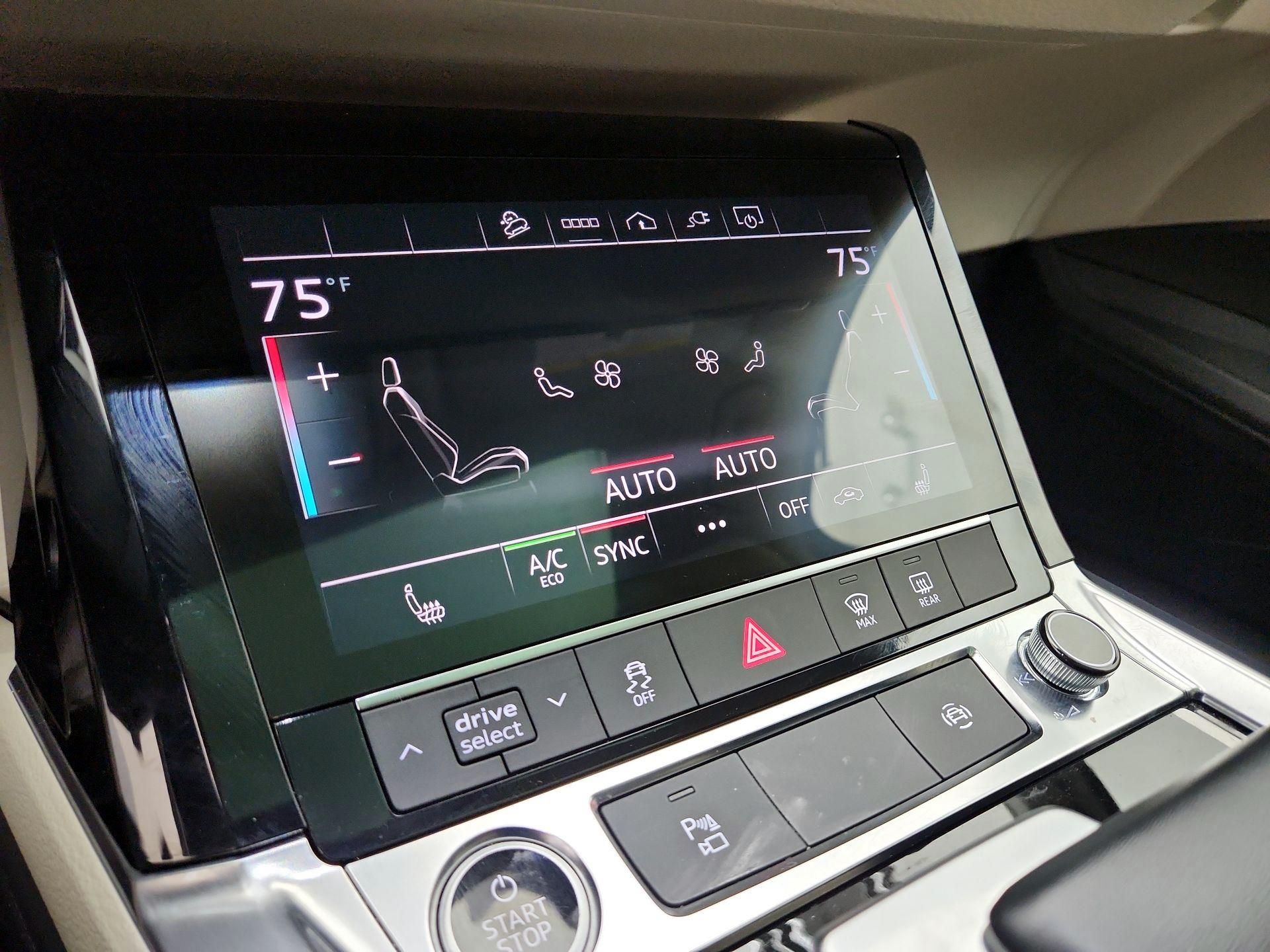 Thumbnail: 2024 Audi Q8 e-tron - 17