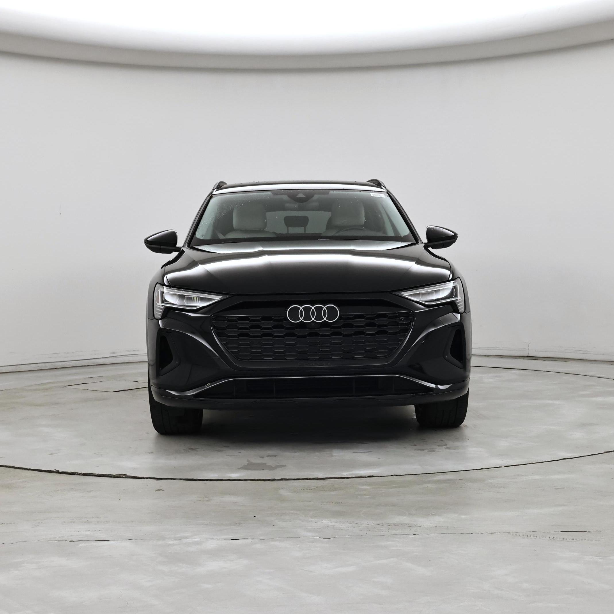 Thumbnail: 2024 Audi Q8 e-tron - 5