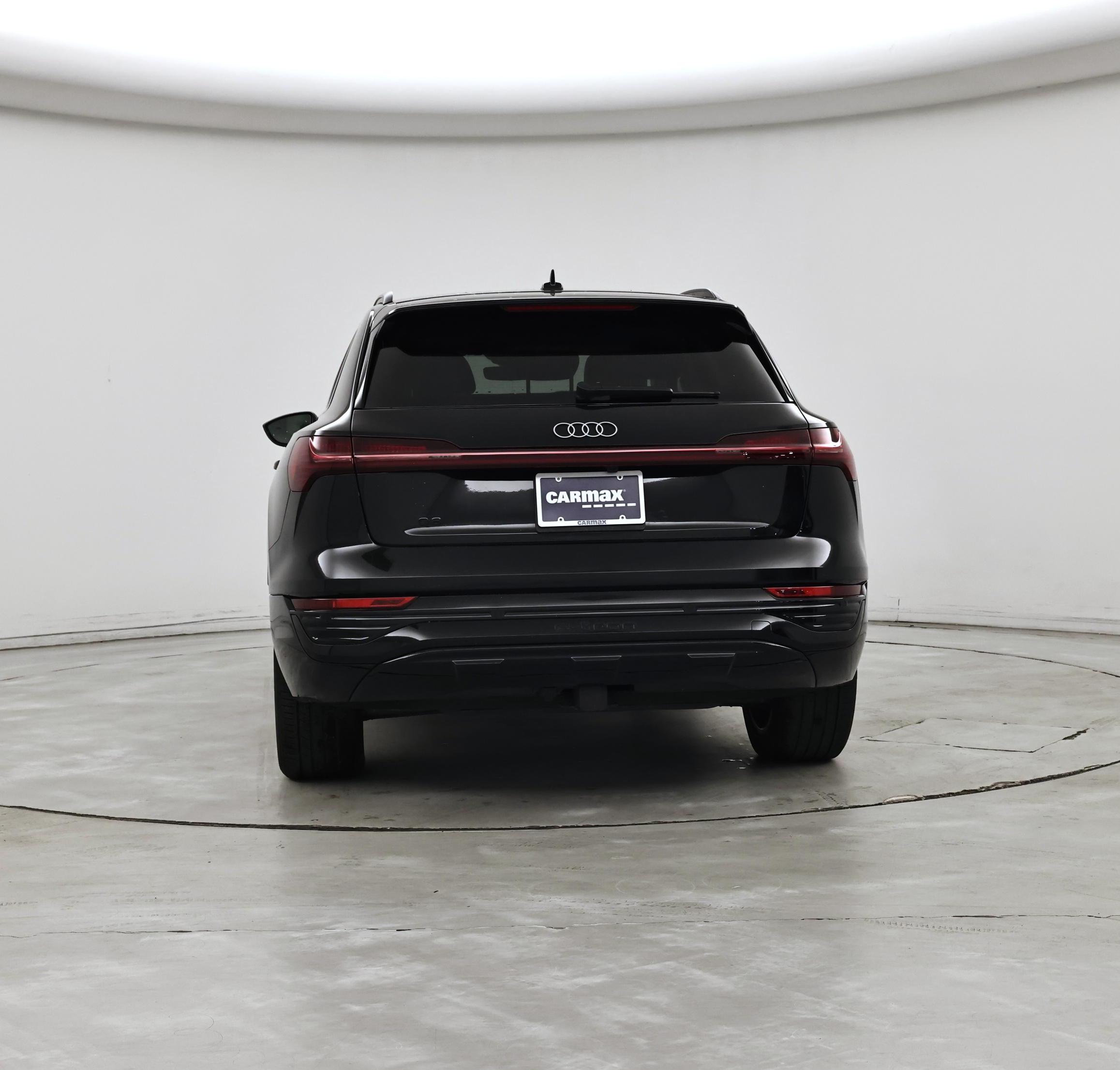 Thumbnail: 2024 Audi Q8 e-tron - 6