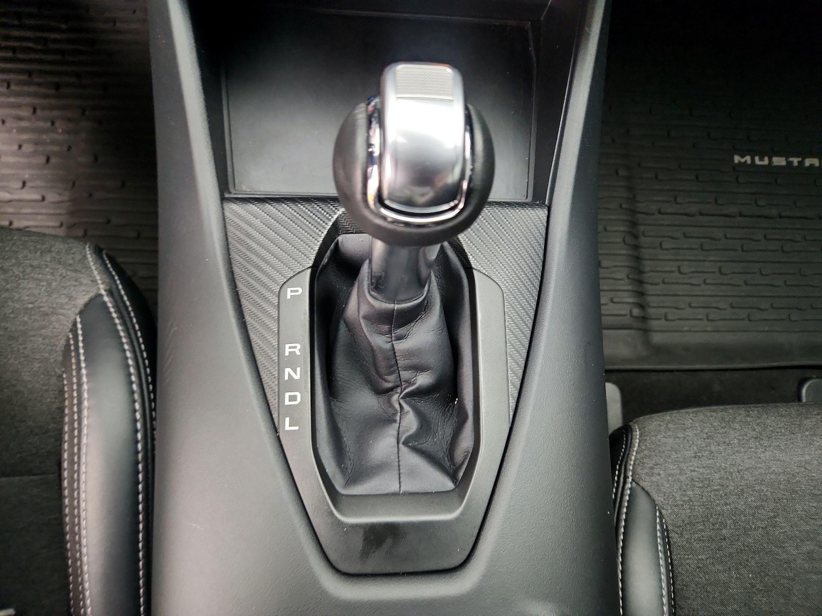 2024 Ford Mustang EcoBoost - Photo 18