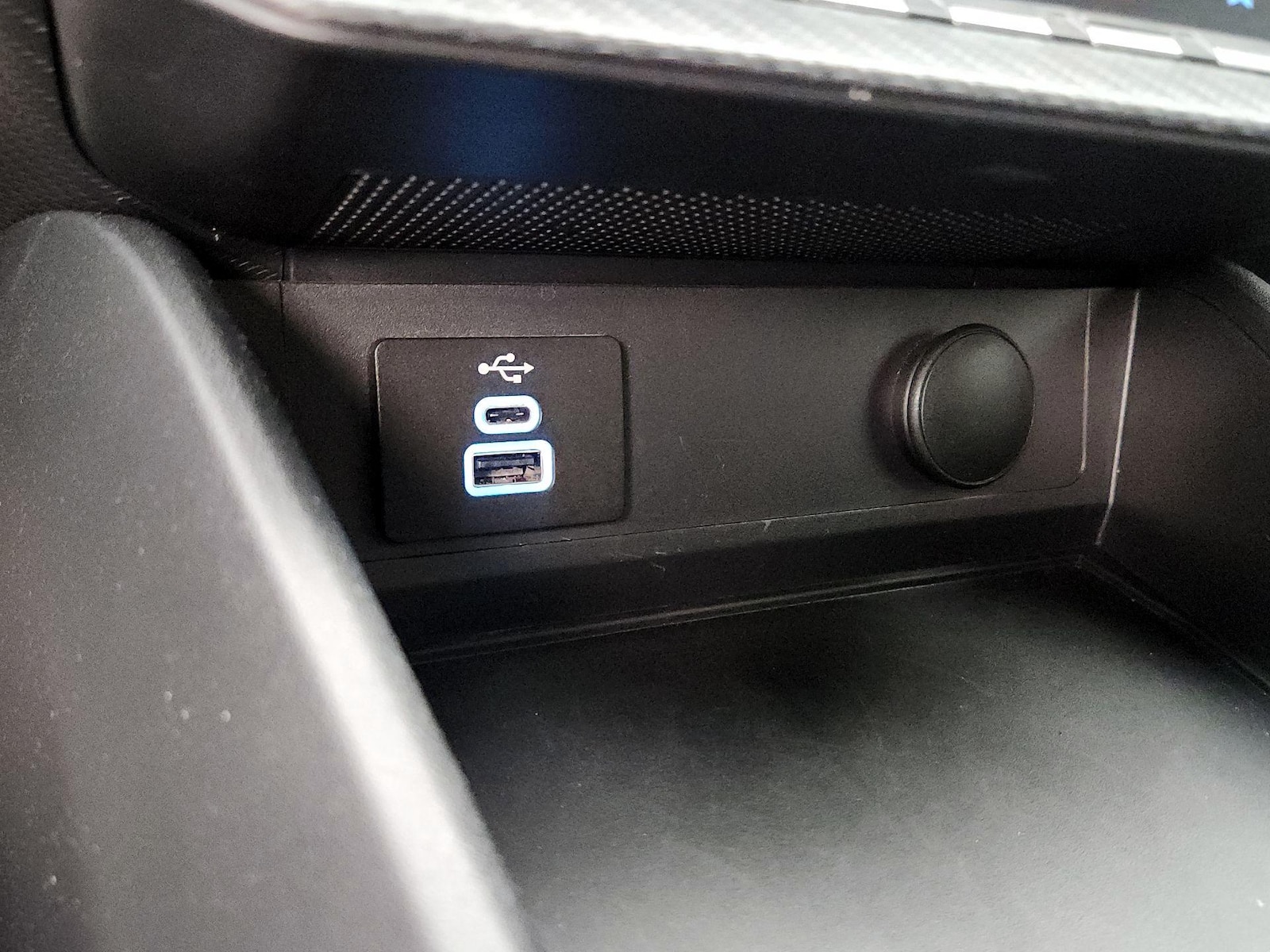 2024 Ford Mustang EcoBoost - Photo 19