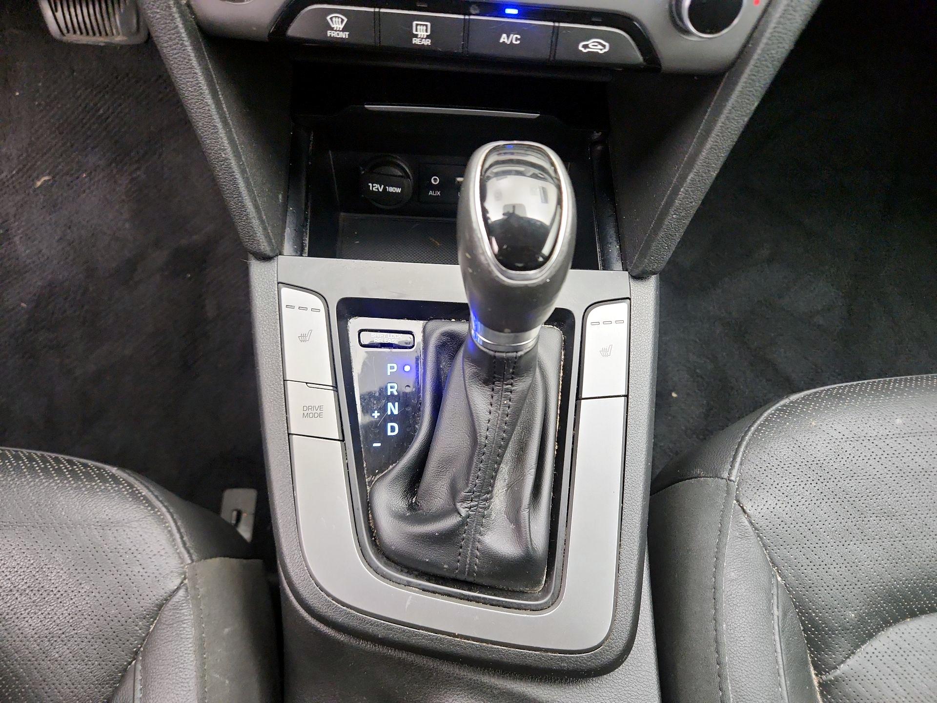 Thumbnail: 2017 Hyundai Elantra - 17
