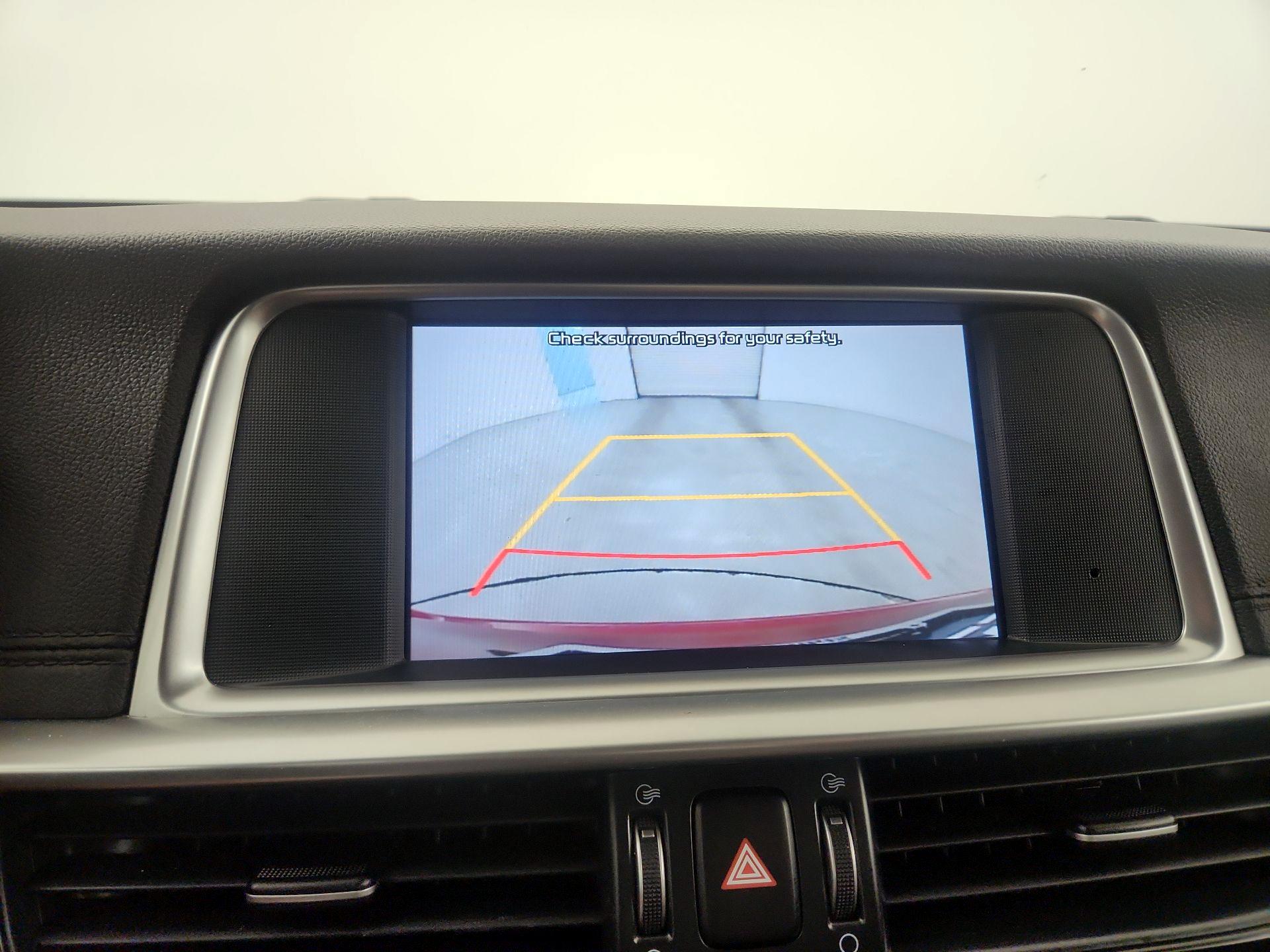 Thumbnail: 2020 Kia Optima - 14