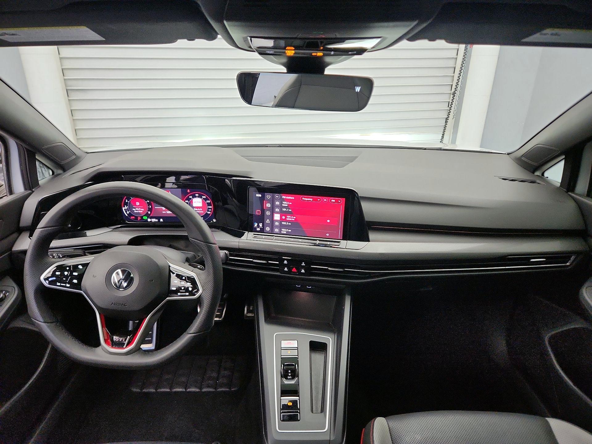 Thumbnail: 2022 Volkswagen Golf - 9